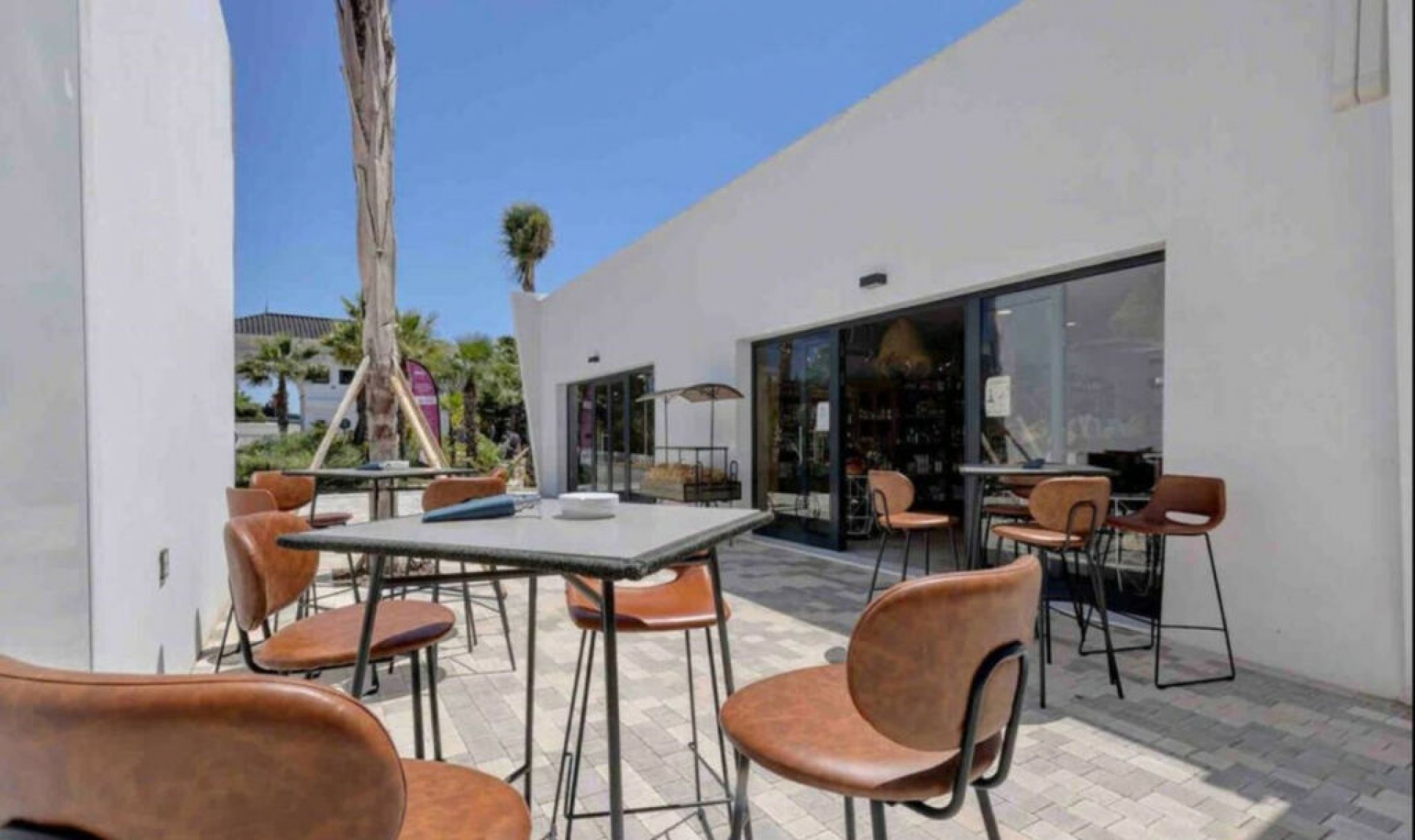 Resale - Apartment -
Estepona