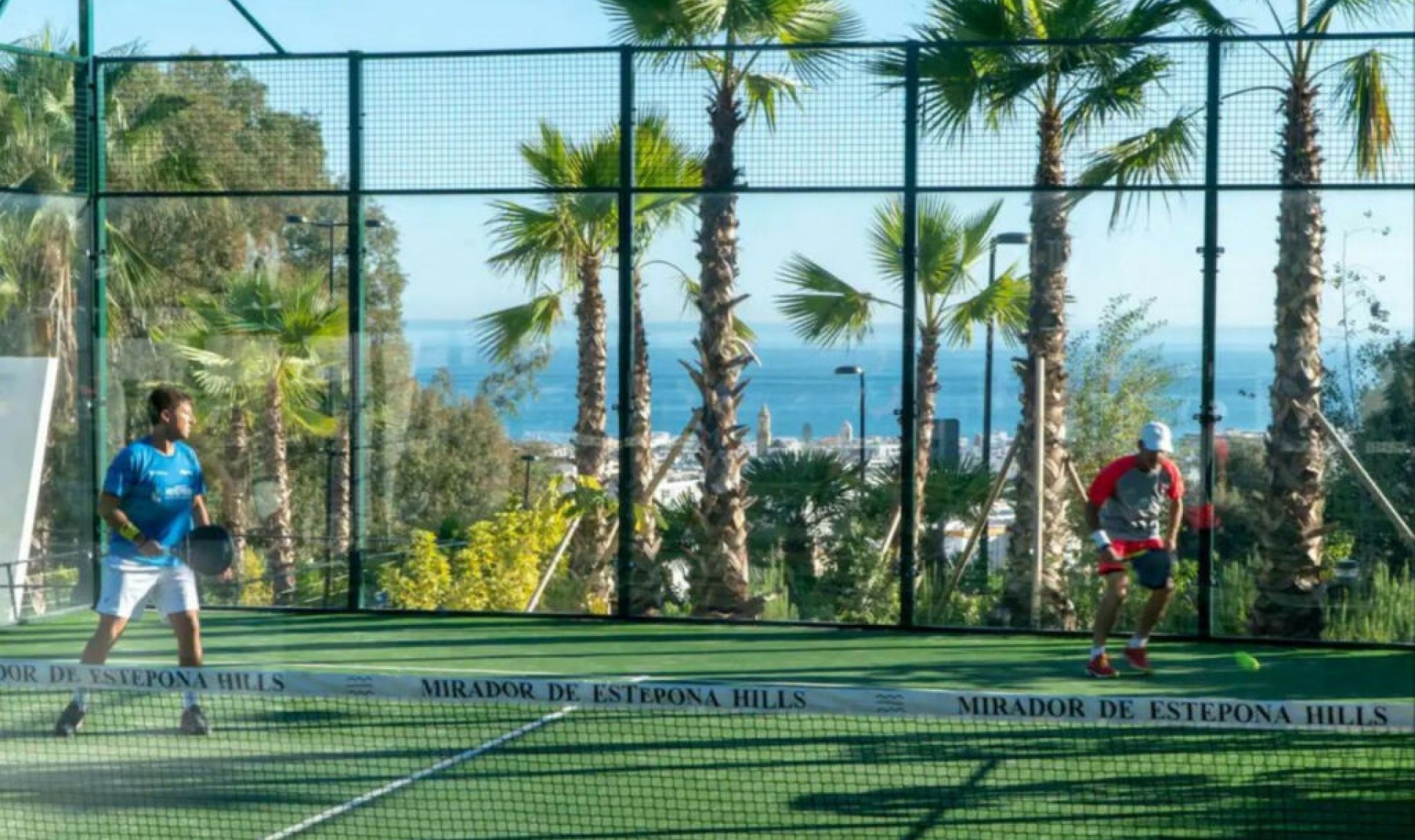 Resale - Apartment -
Estepona