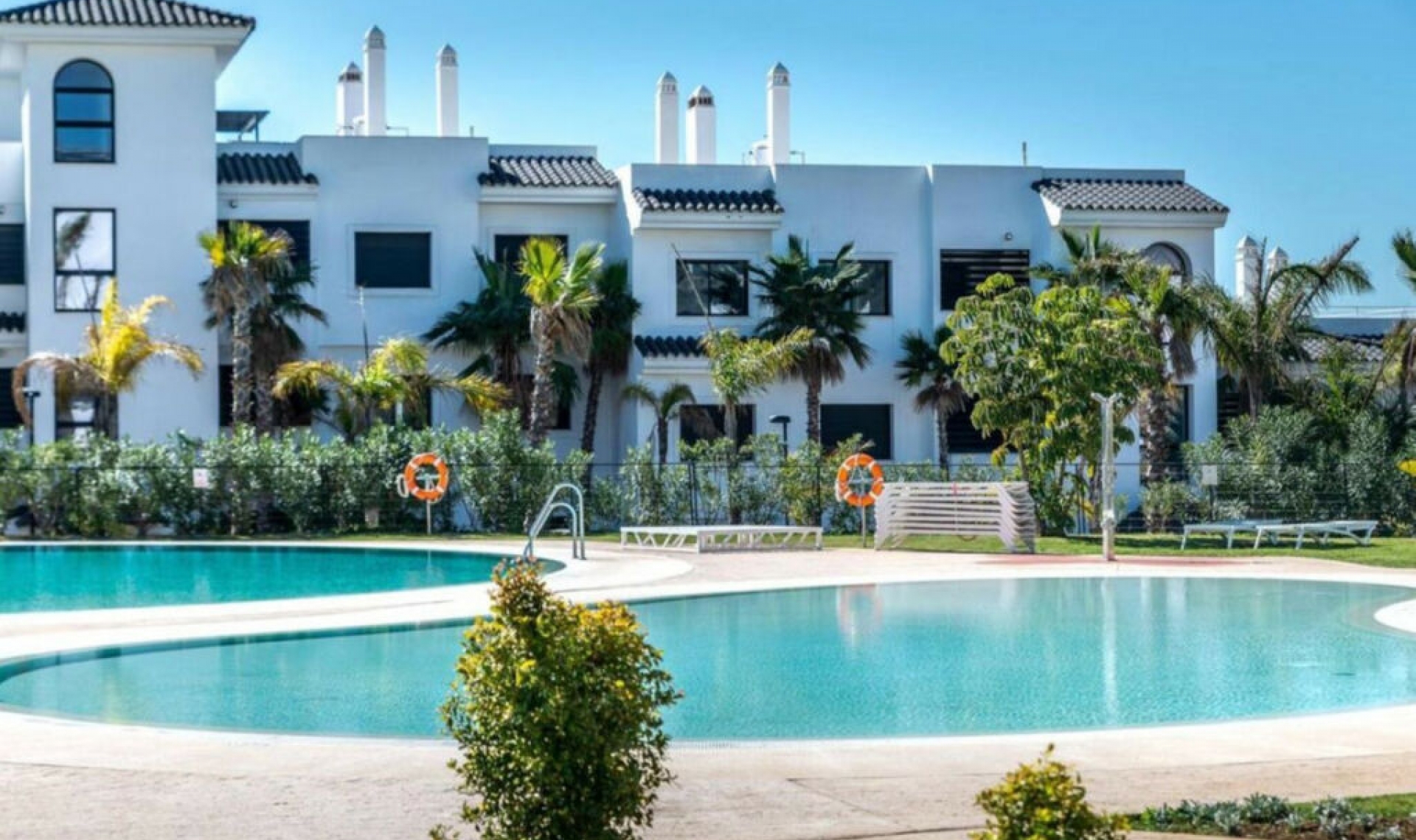Resale - Apartment -
Estepona