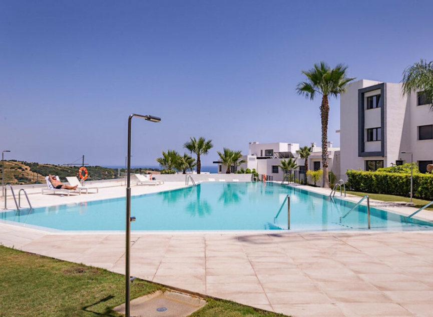 Resale - Apartment -
Estepona
