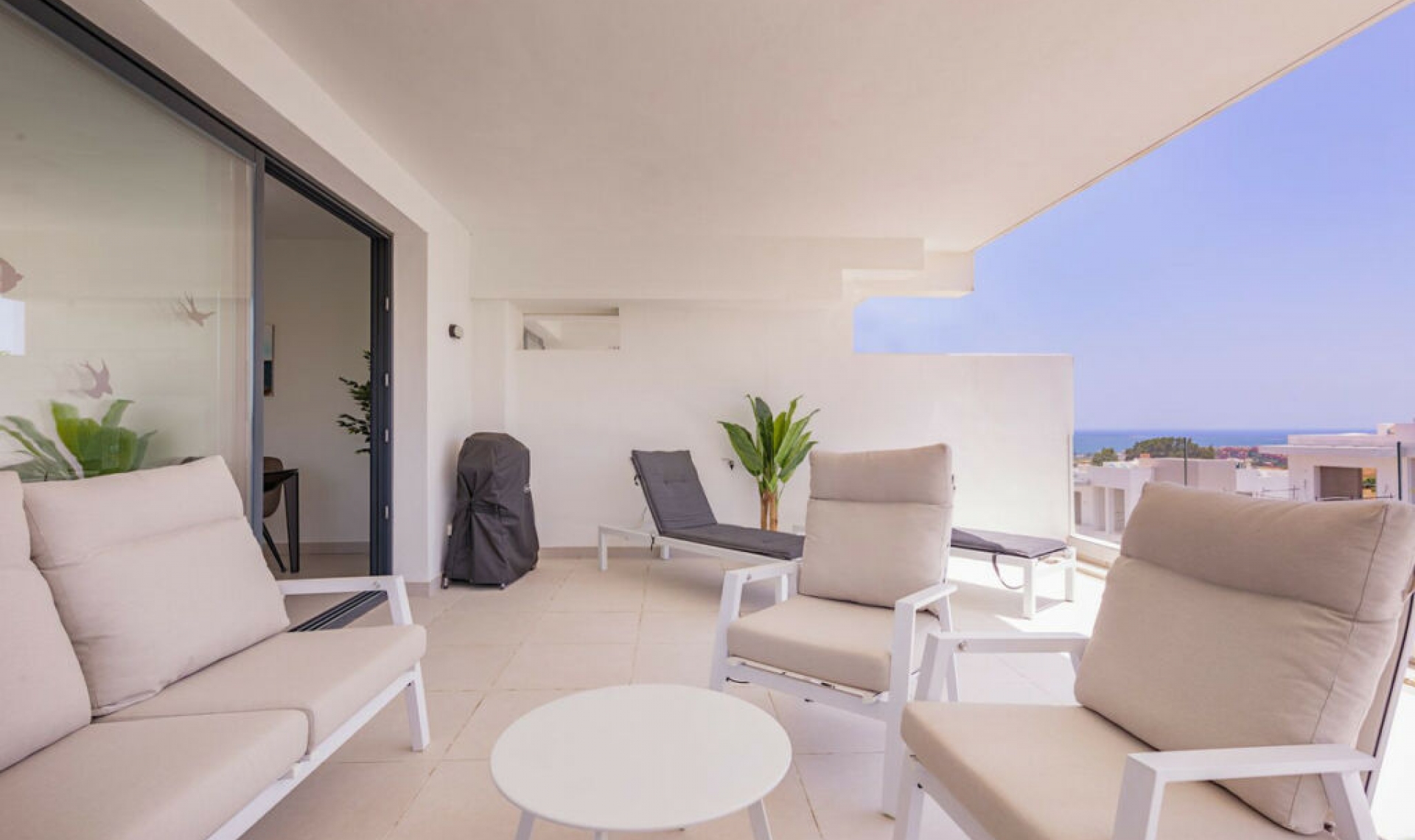 Resale - Apartment -
Estepona