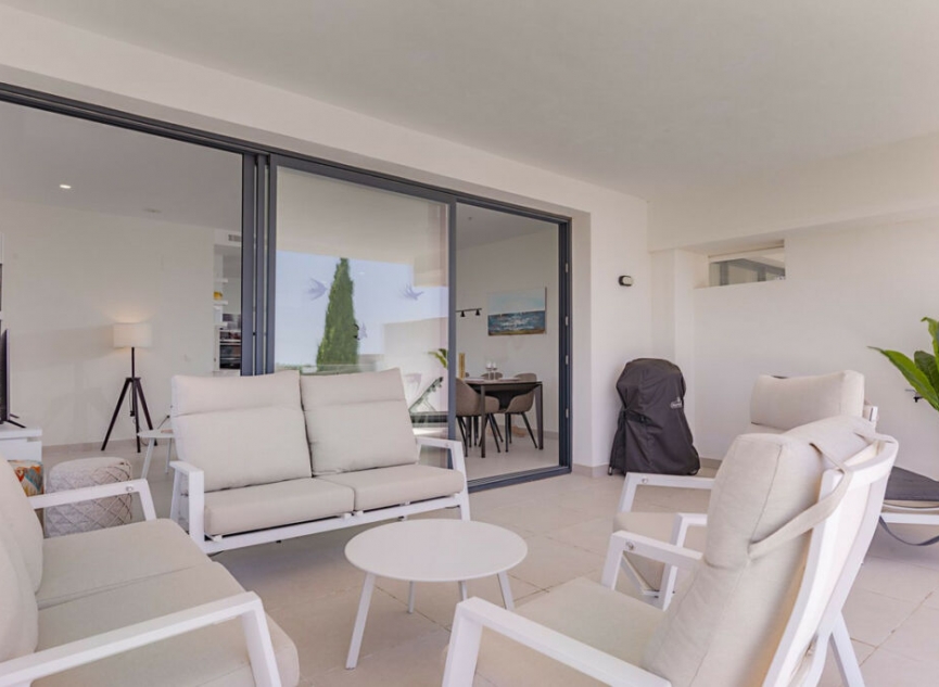 Resale - Apartment -
Estepona