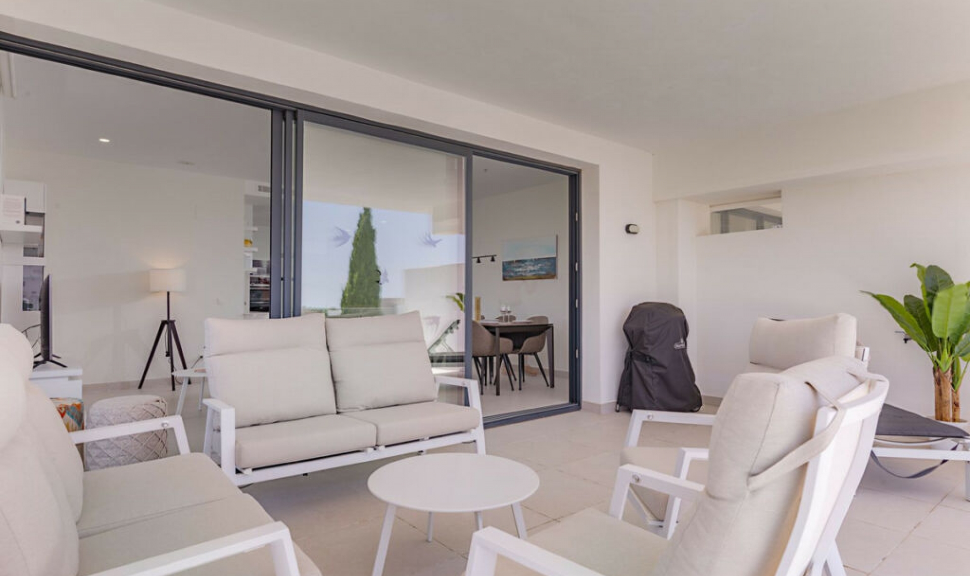 Resale - Apartment -
Estepona