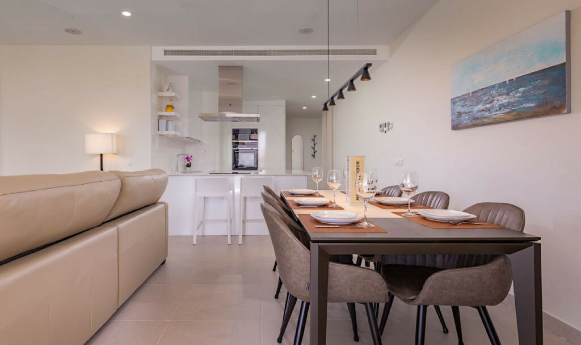 Resale - Apartment -
Estepona