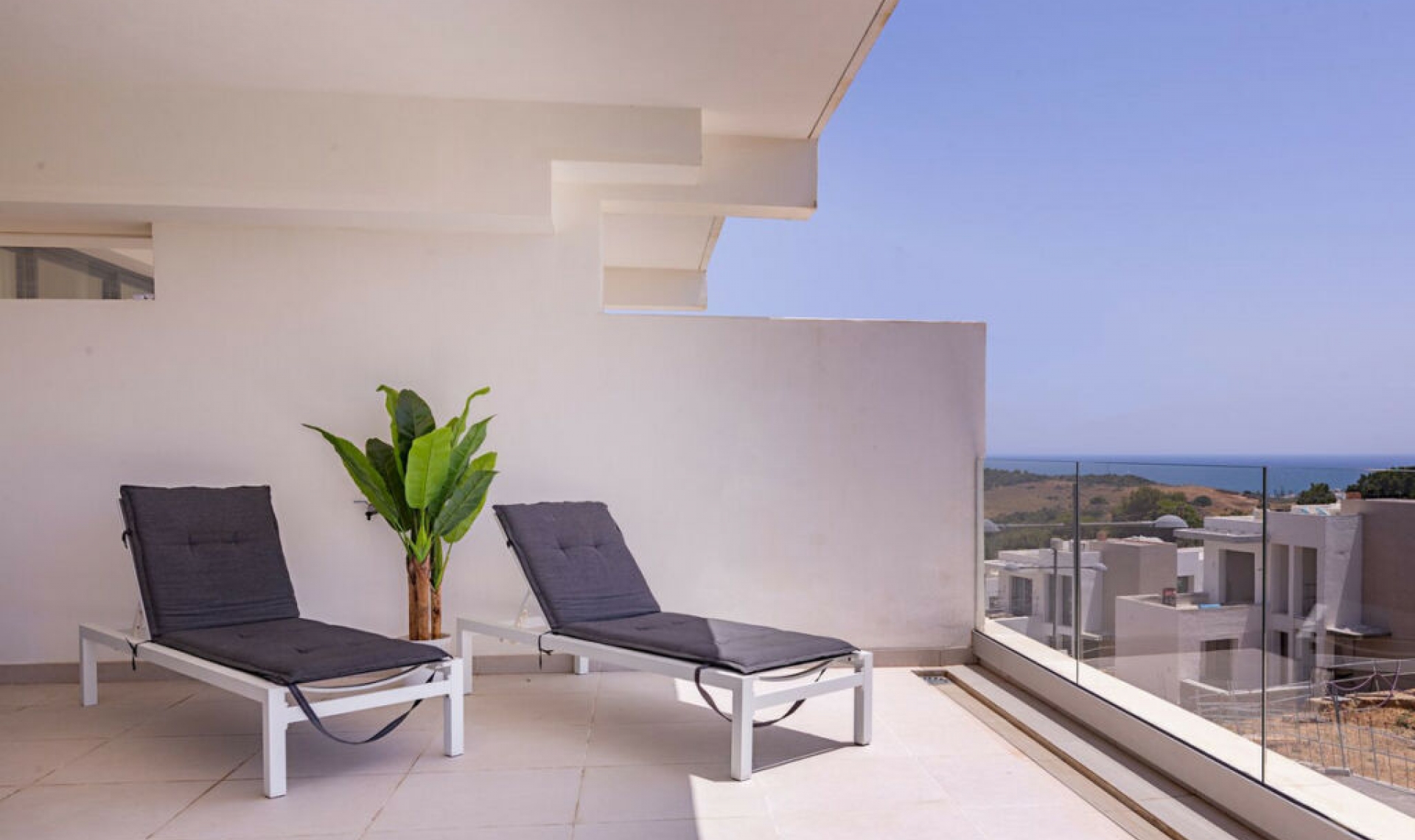 Resale - Apartment -
Estepona