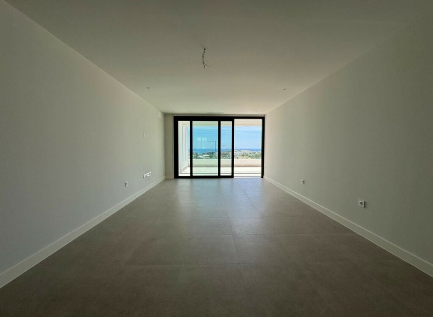 Resale - Apartment -
Estepona