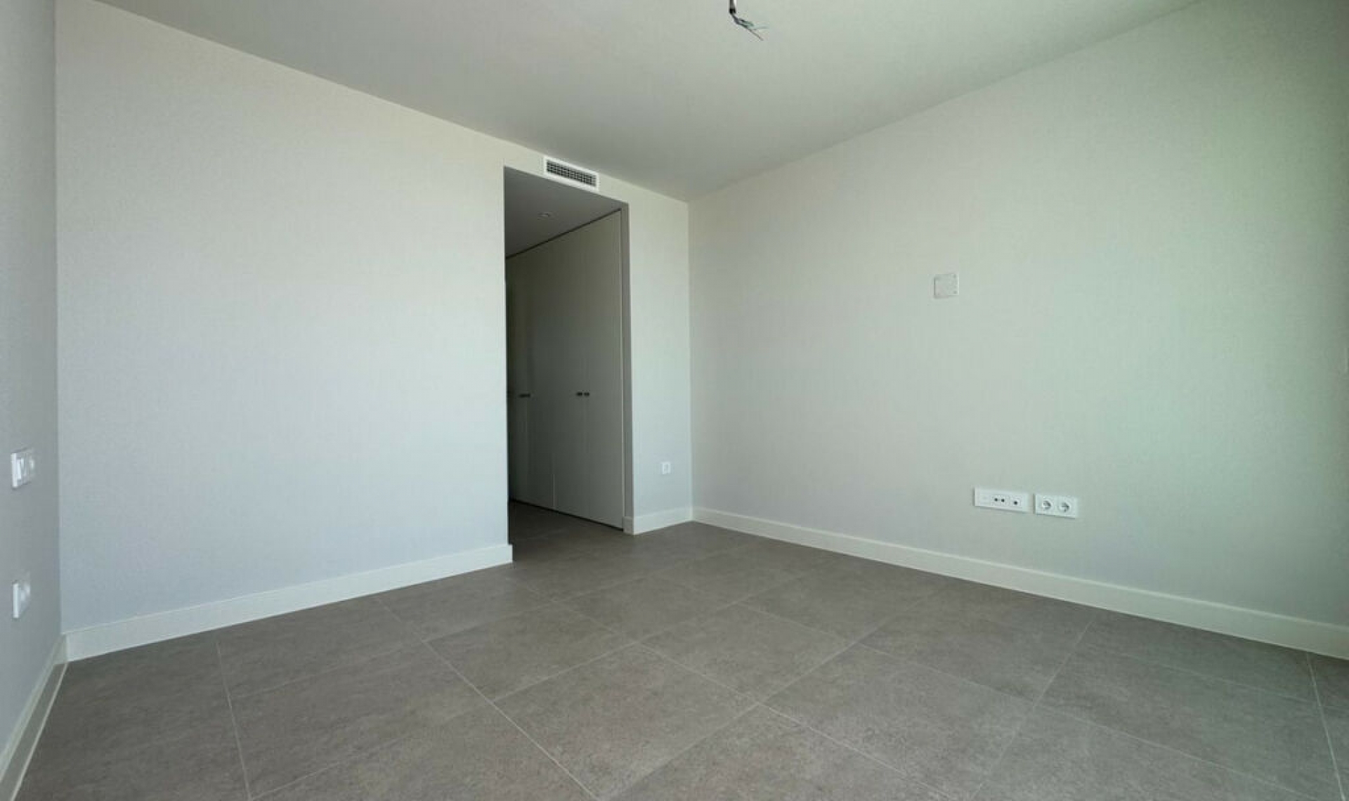 Resale - Apartment -
Estepona