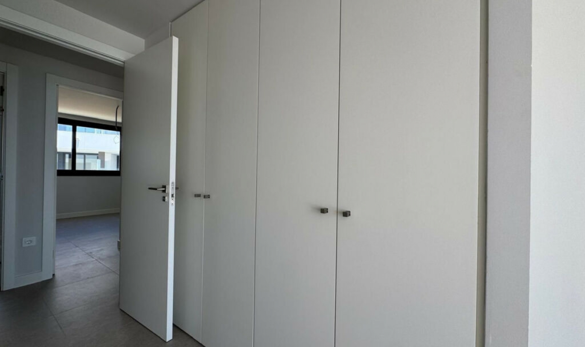 Resale - Apartment -
Estepona