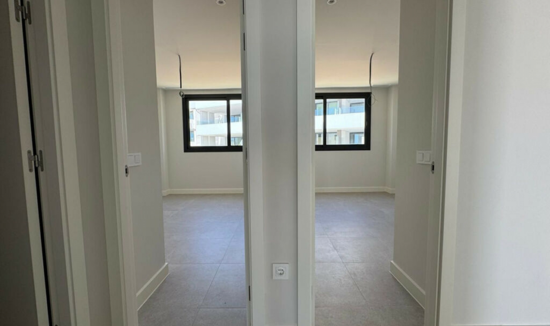 Resale - Apartment -
Estepona