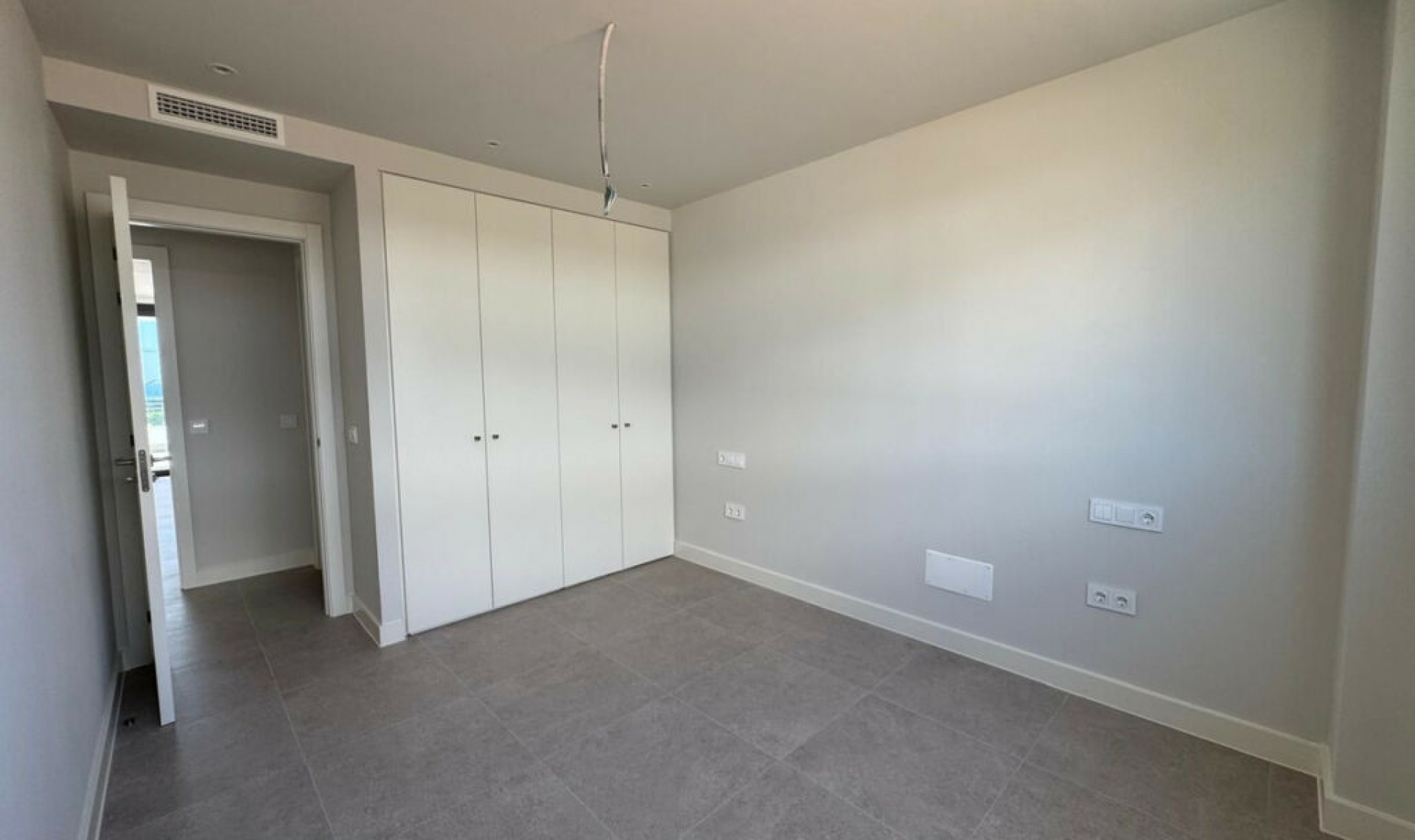 Resale - Apartment -
Estepona