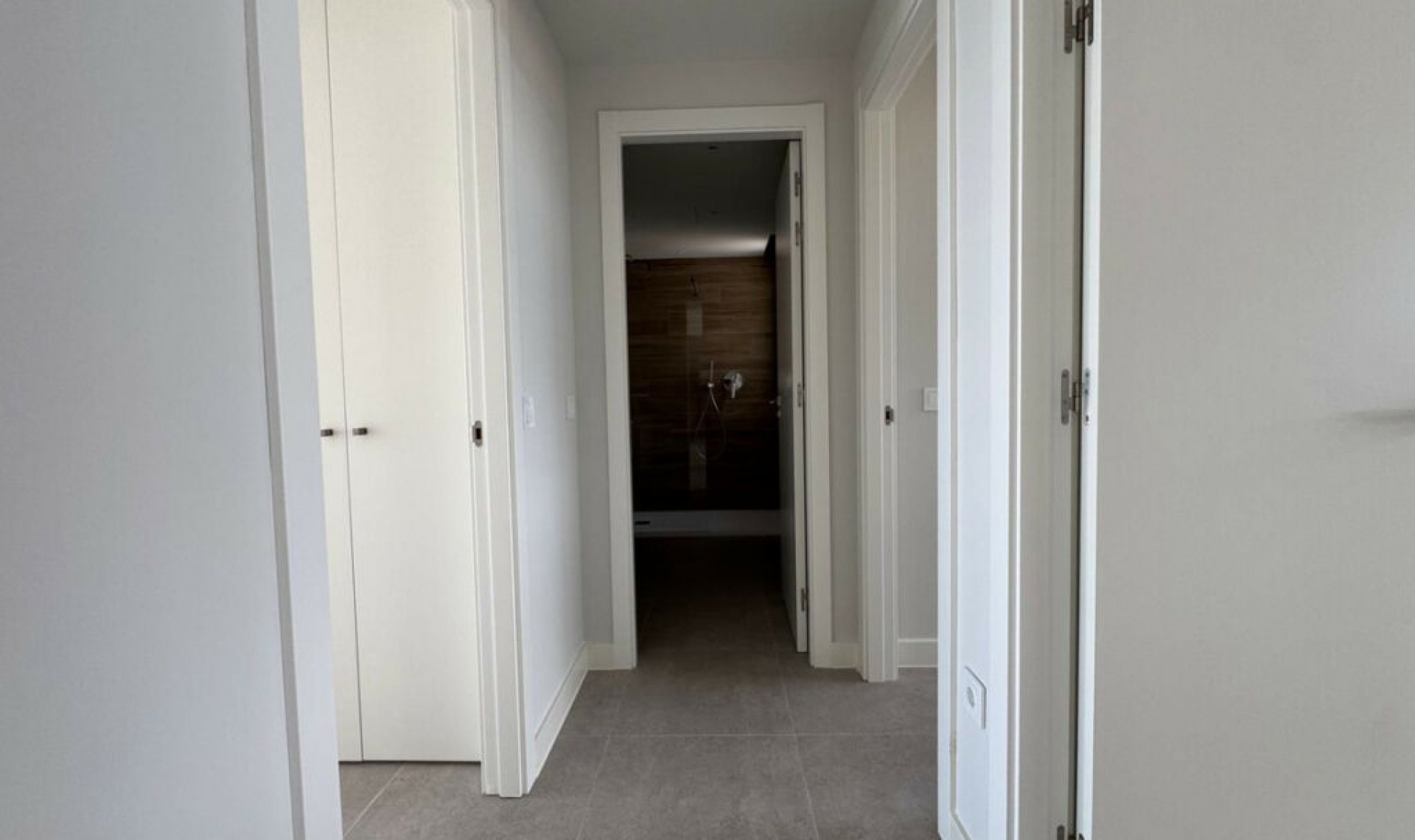 Resale - Apartment -
Estepona