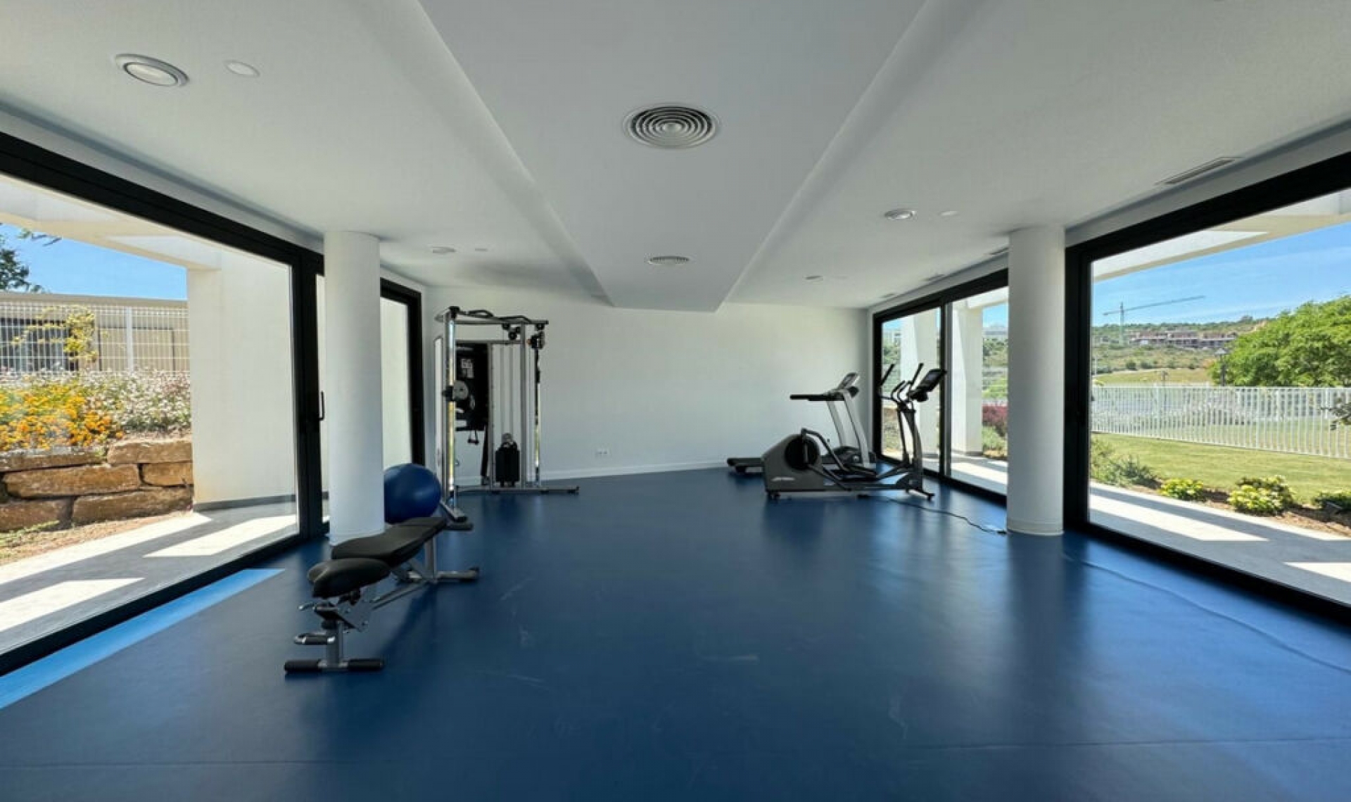 Resale - Apartment -
Estepona