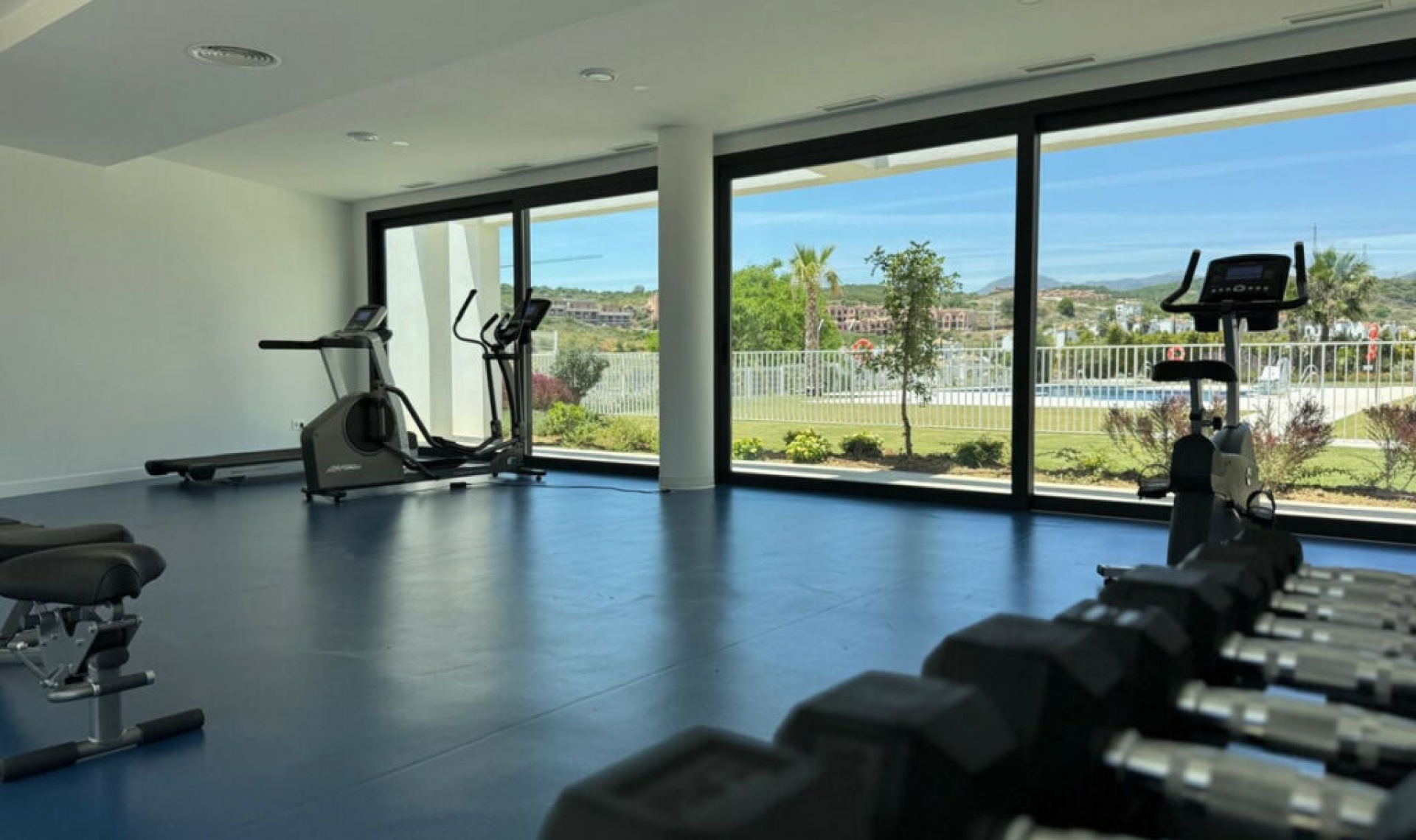 Resale - Apartment -
Estepona