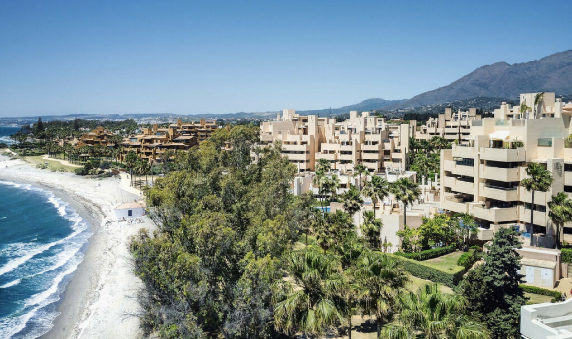 Resale - Apartment -
Estepona