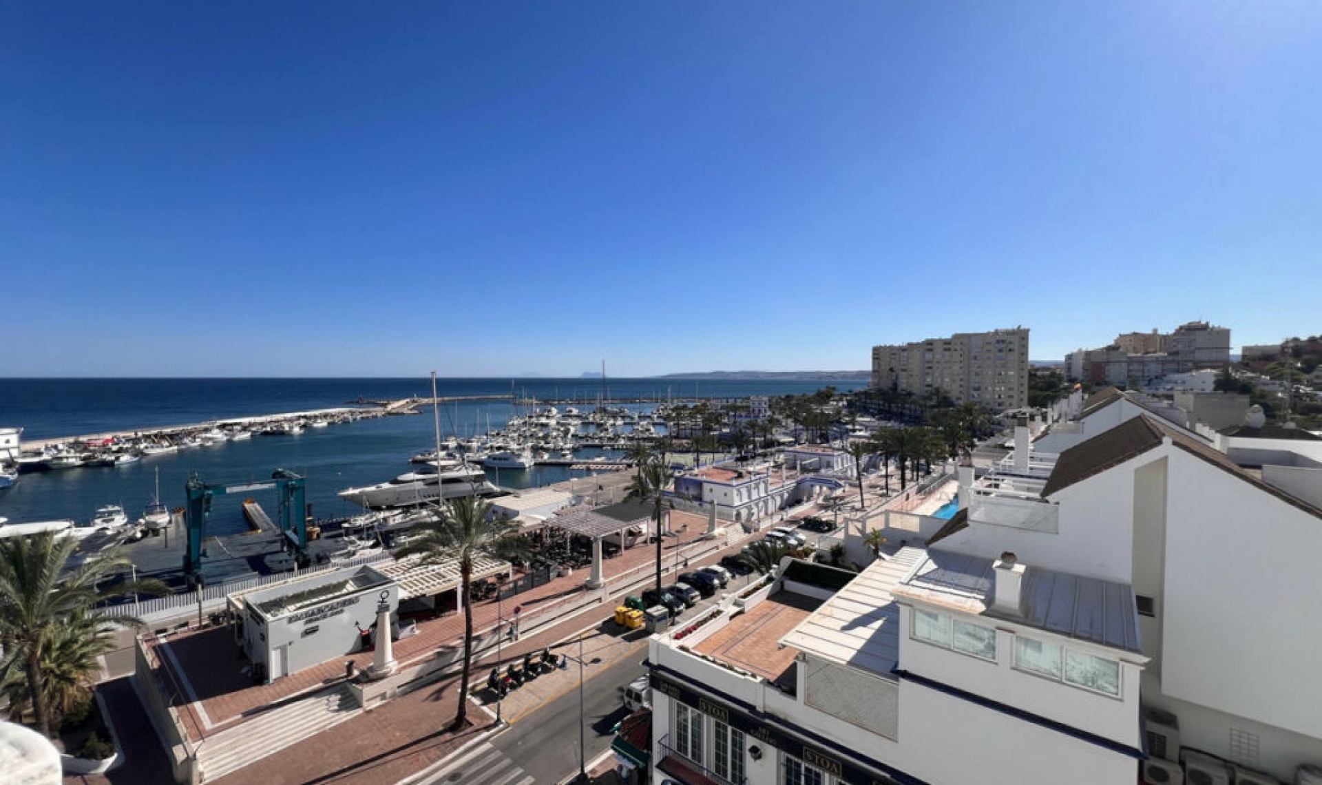 Resale - Apartment -
Estepona