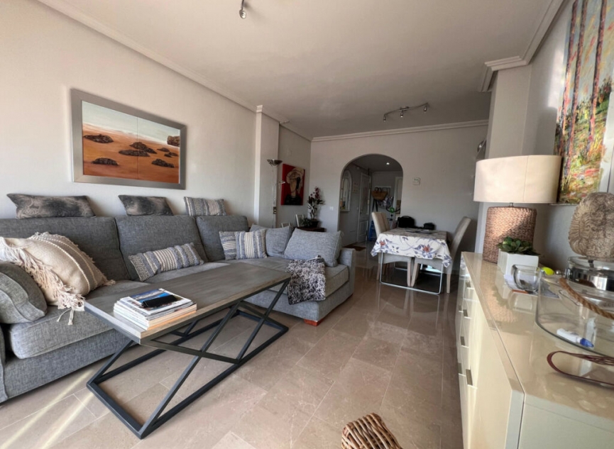 Resale - Apartment -
Estepona