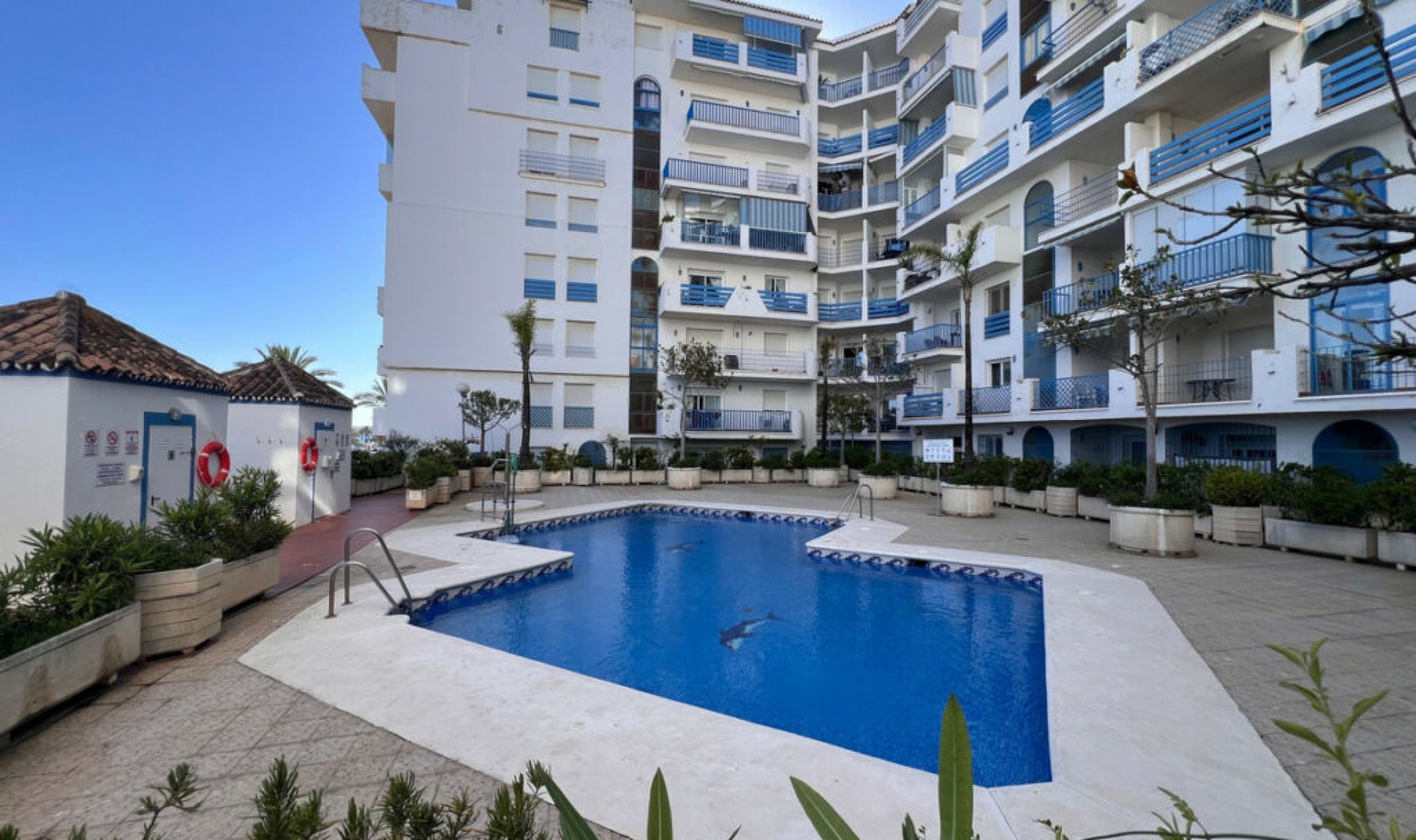 Resale - Apartment -
Estepona