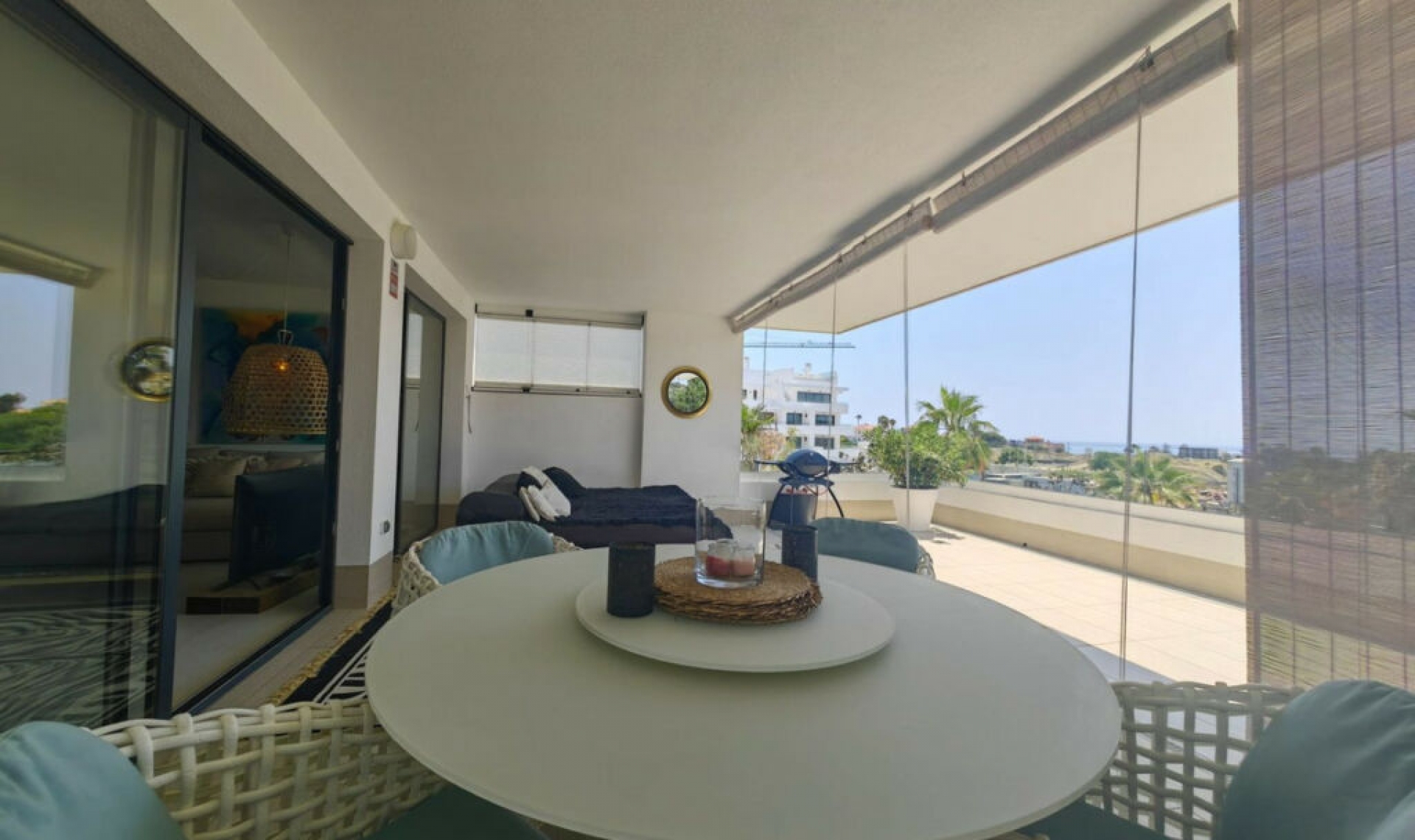Resale - Apartment -
Estepona
