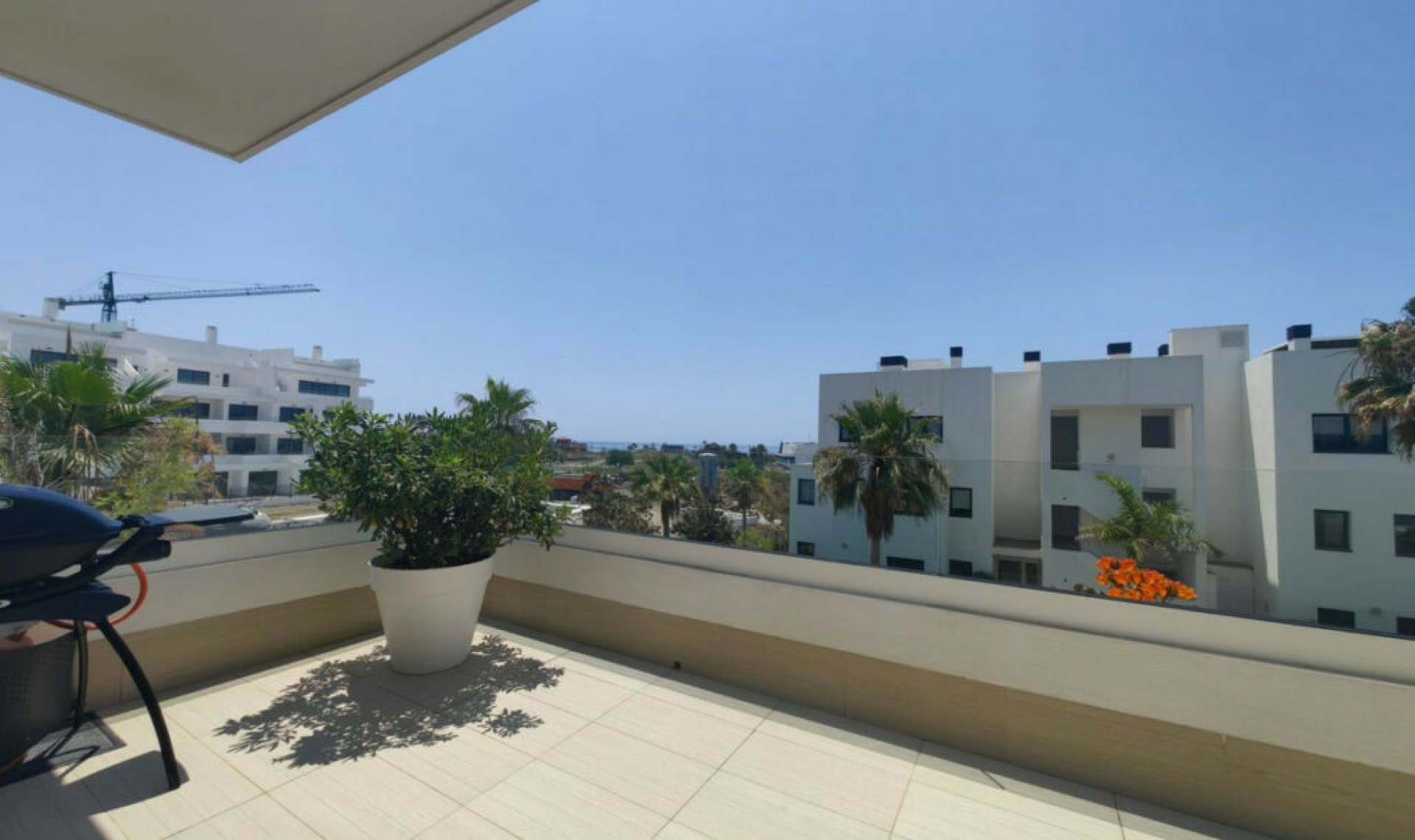 Resale - Apartment -
Estepona