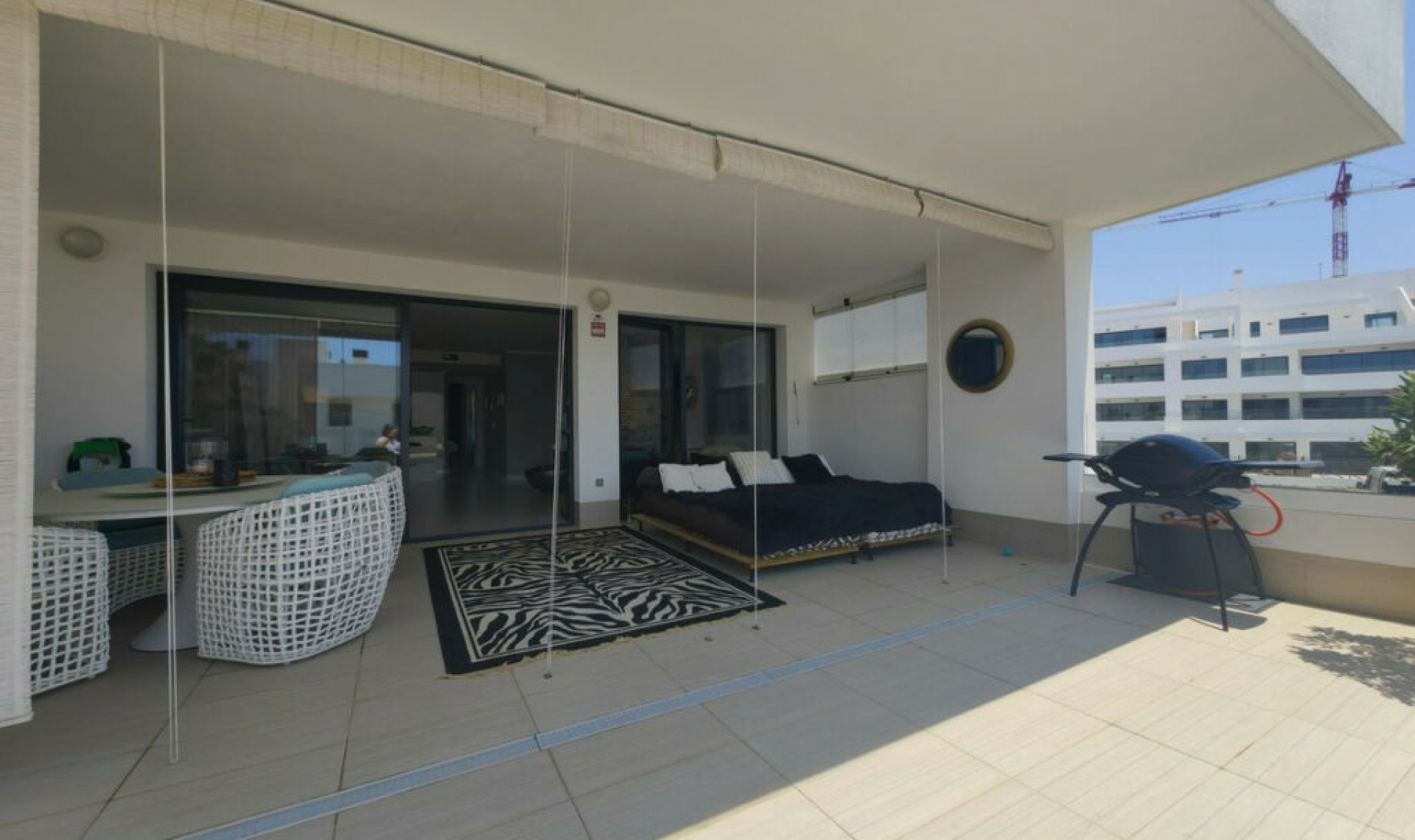 Resale - Apartment -
Estepona
