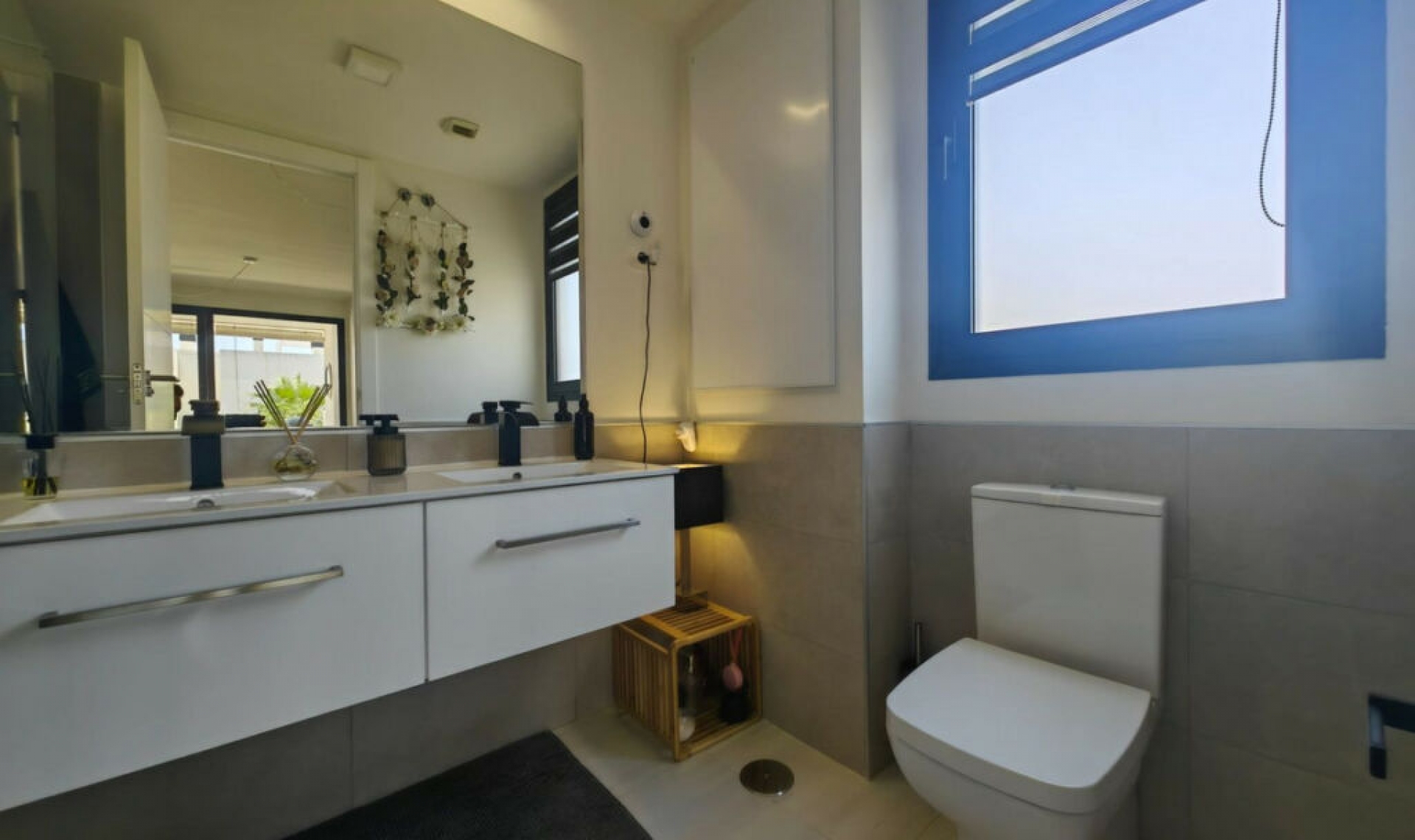 Resale - Apartment -
Estepona