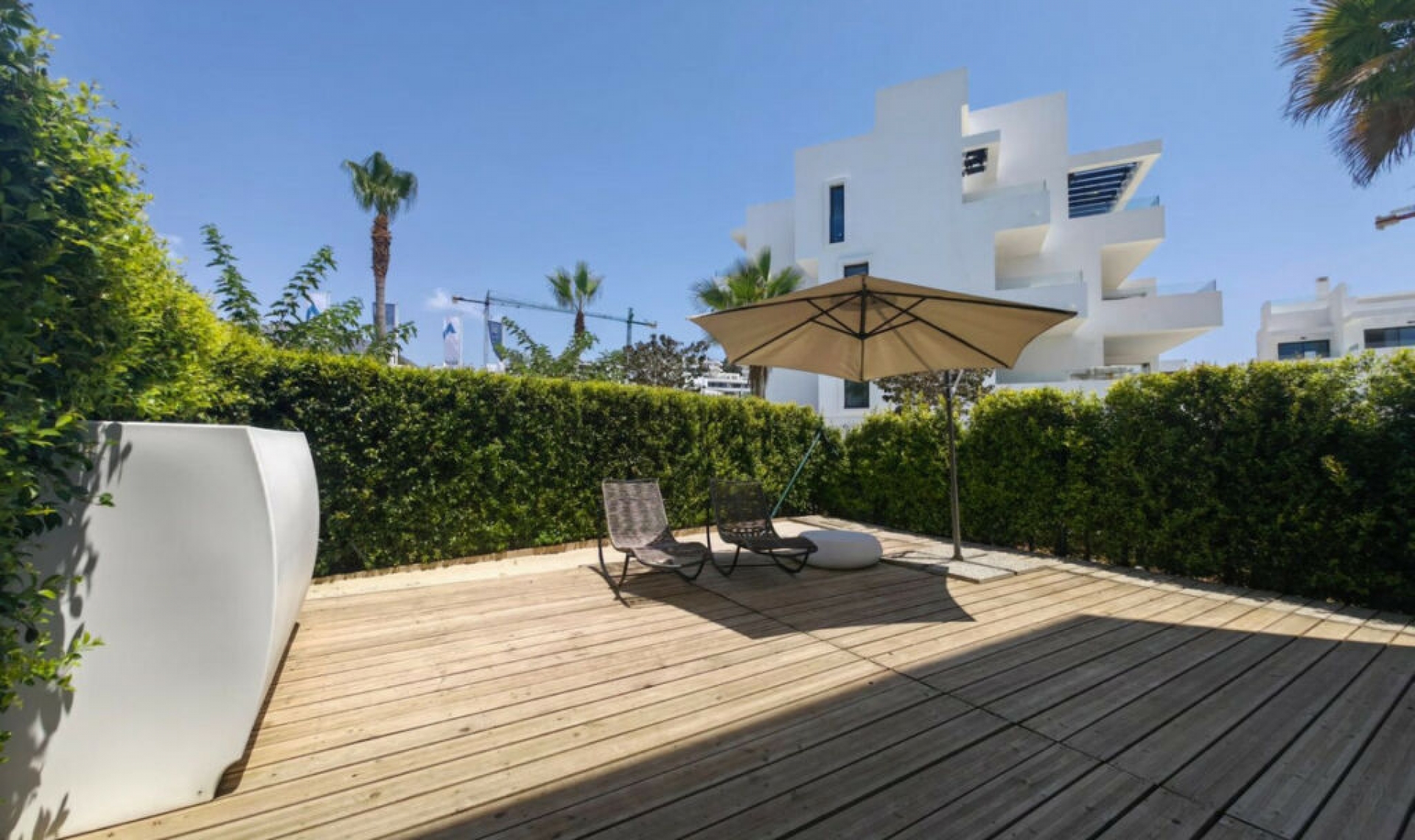 Resale - Apartment -
Estepona