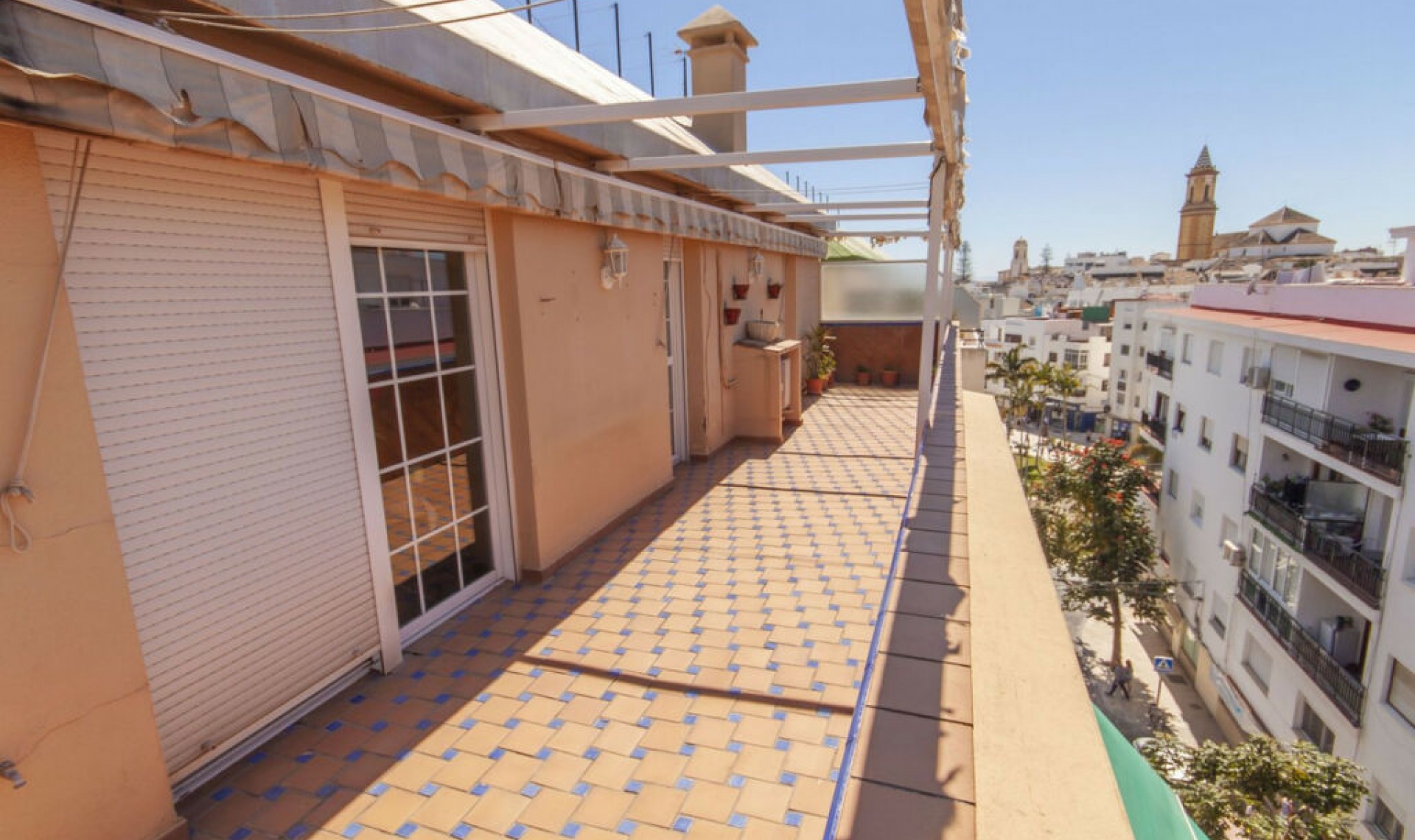 Resale - Apartment -
Estepona