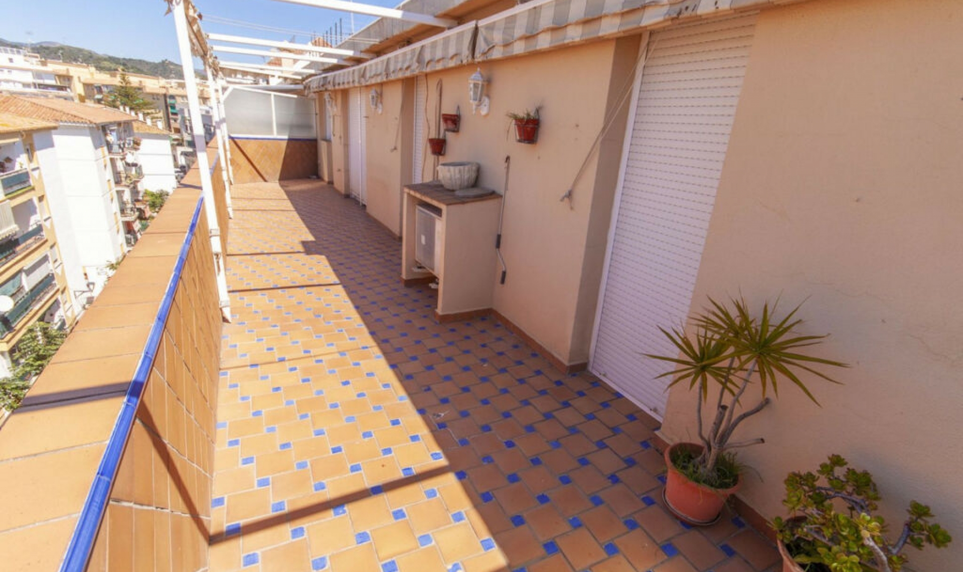 Resale - Apartment -
Estepona