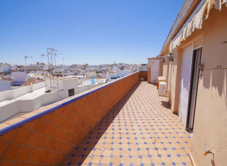 Resale - Apartment -
Estepona