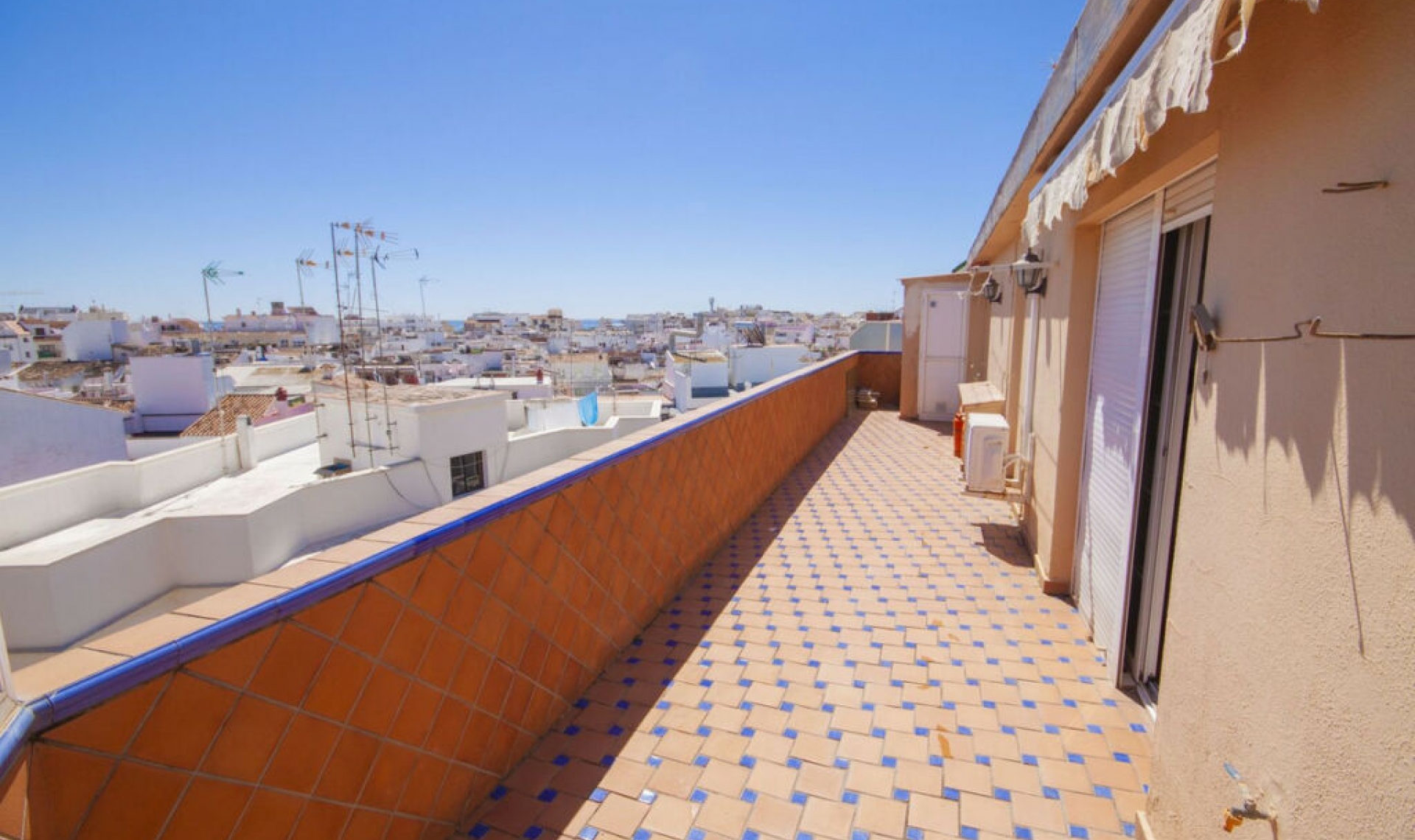 Resale - Apartment -
Estepona