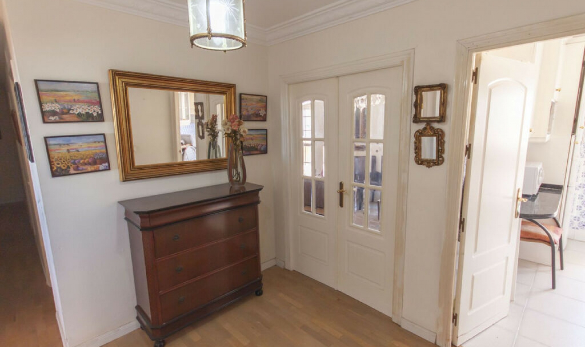 Resale - Apartment -
Estepona