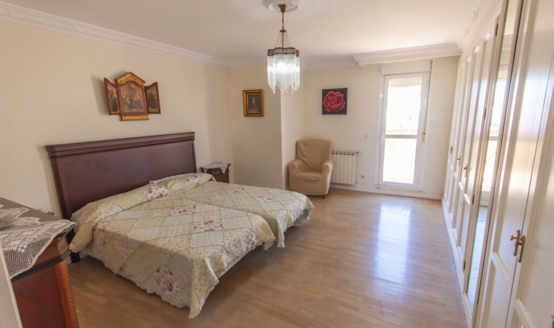 Resale - Apartment -
Estepona
