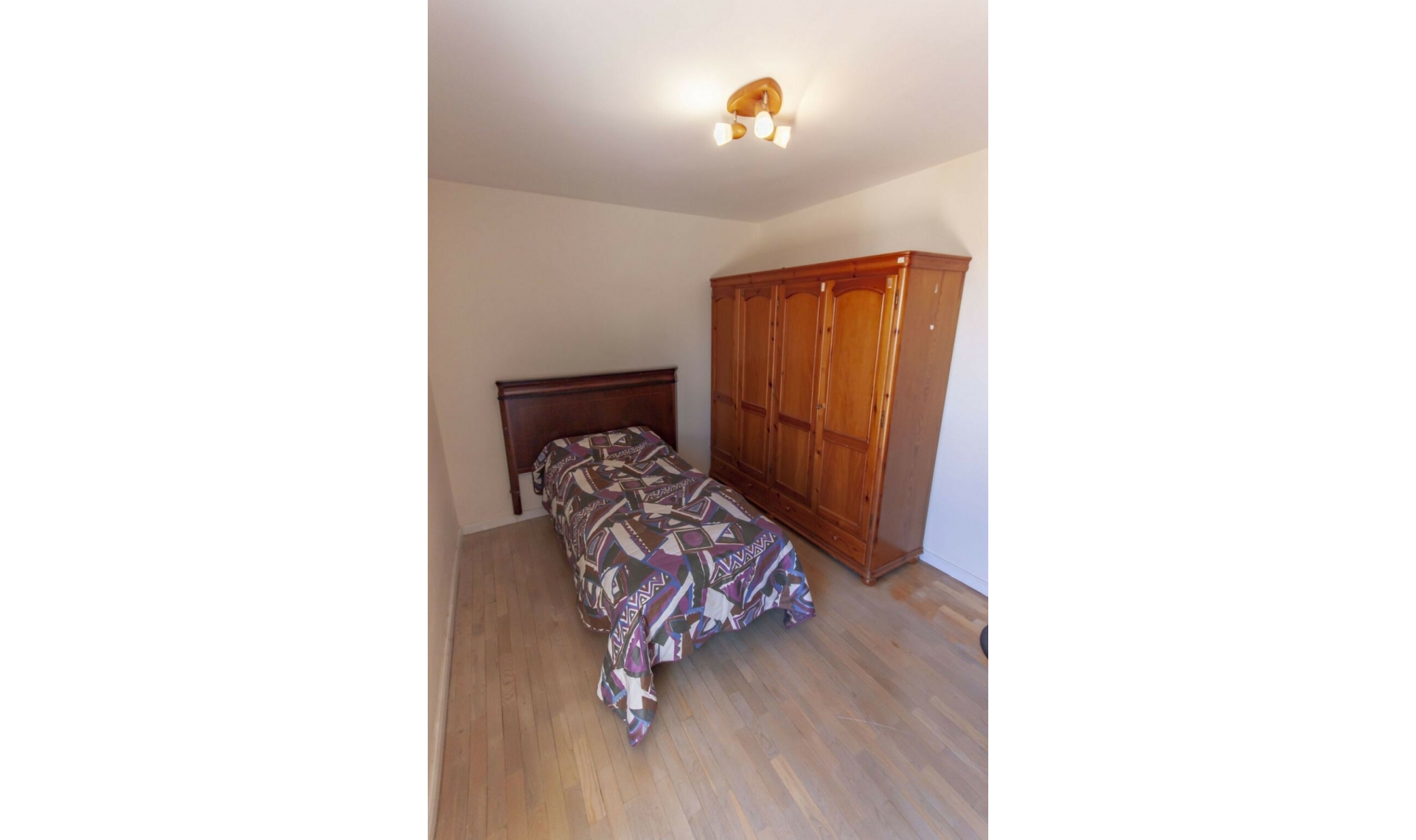 Resale - Apartment -
Estepona