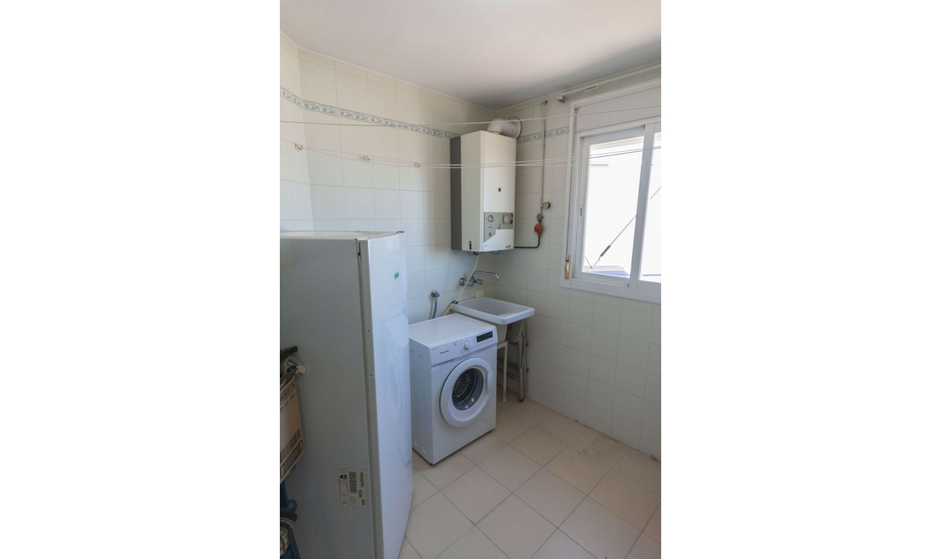Resale - Apartment -
Estepona