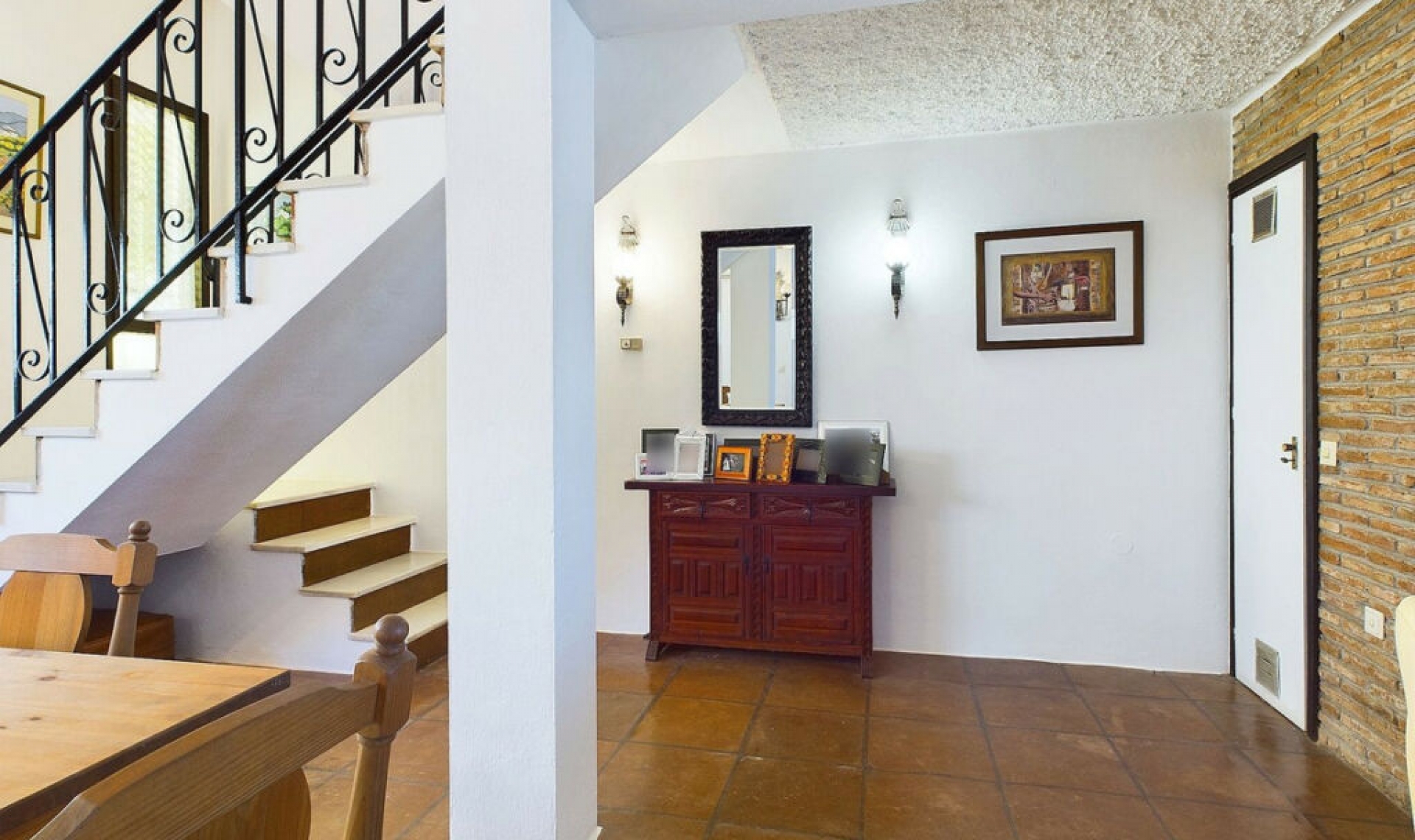 Resale - Apartment -
Estepona