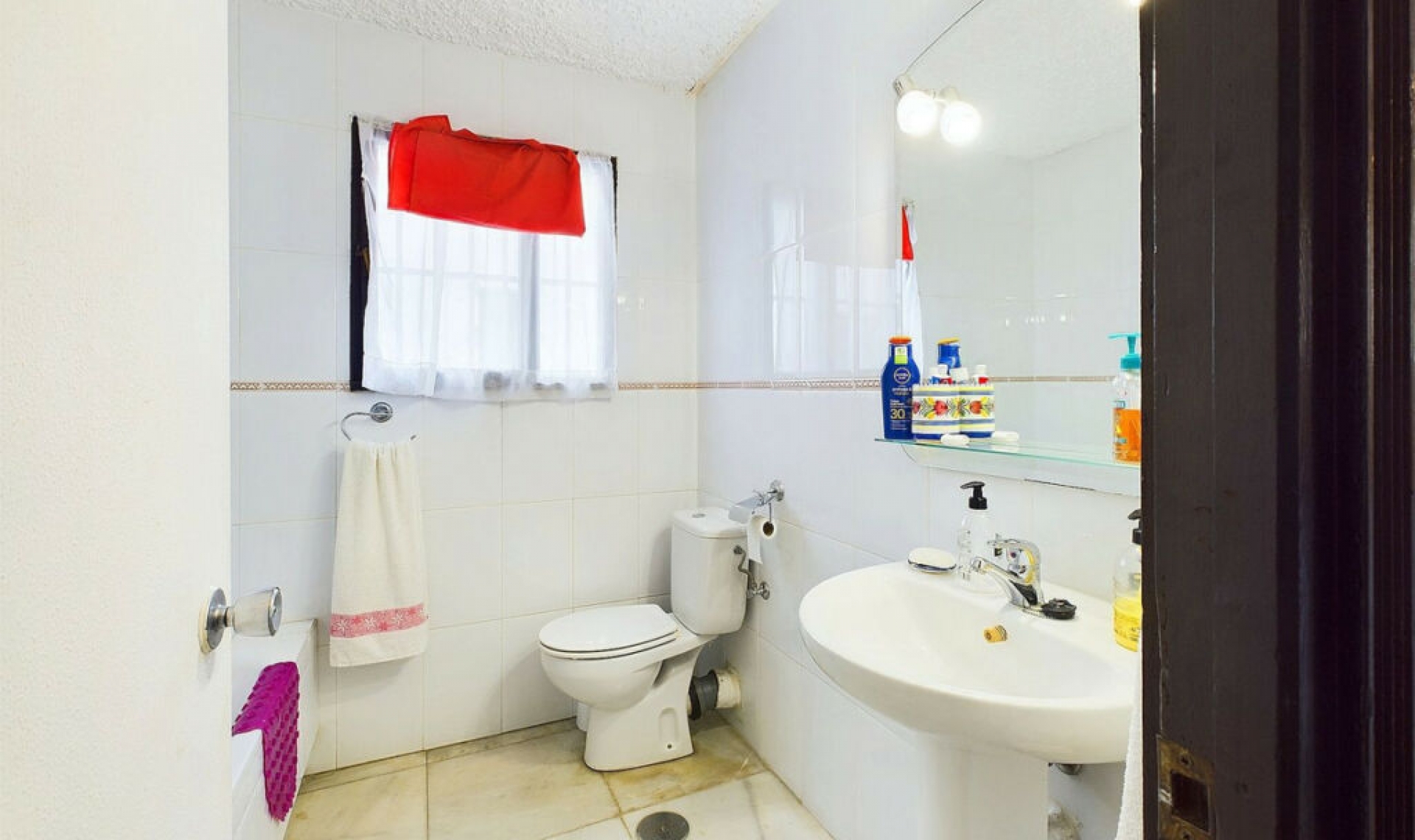 Resale - Apartment -
Estepona