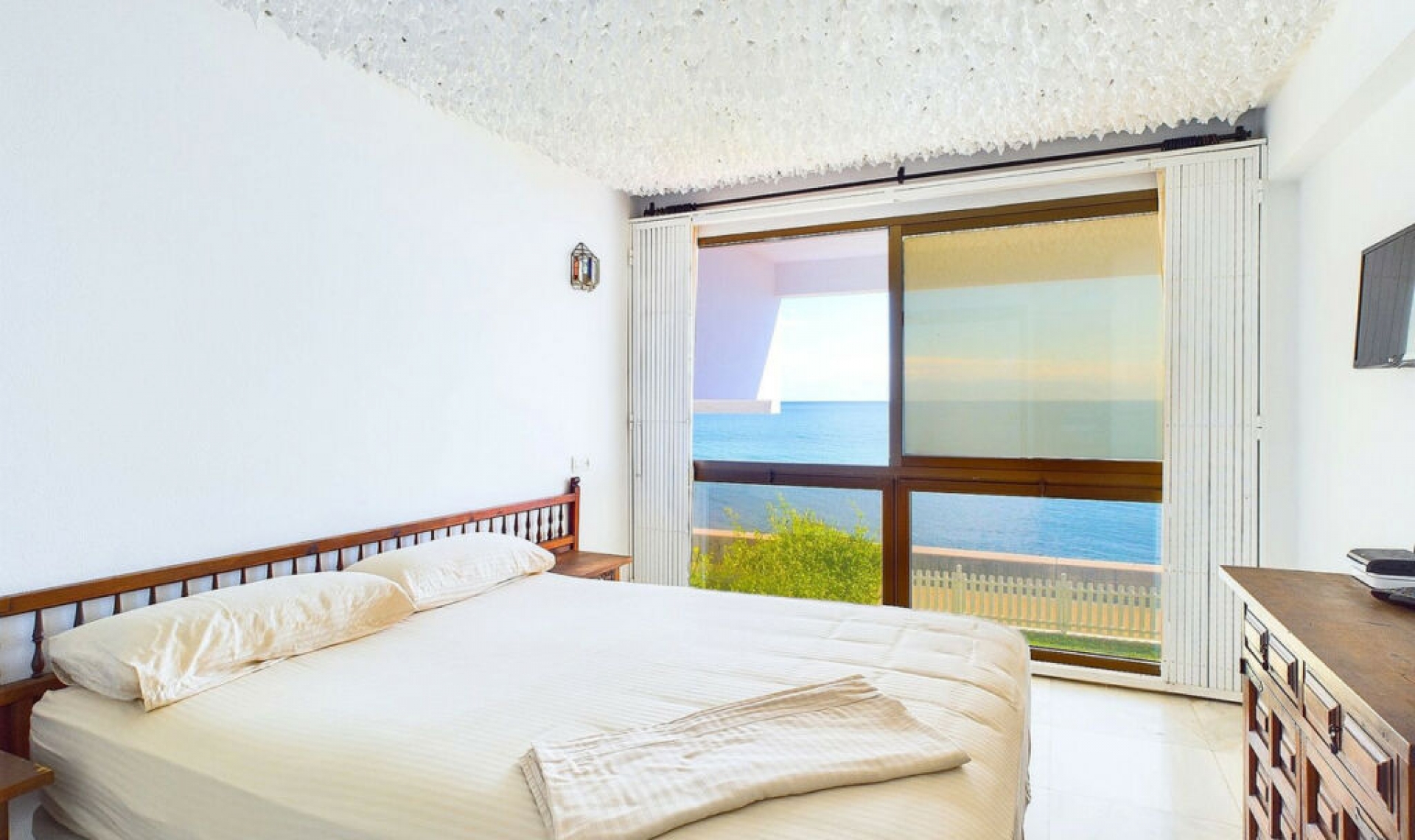Resale - Apartment -
Estepona