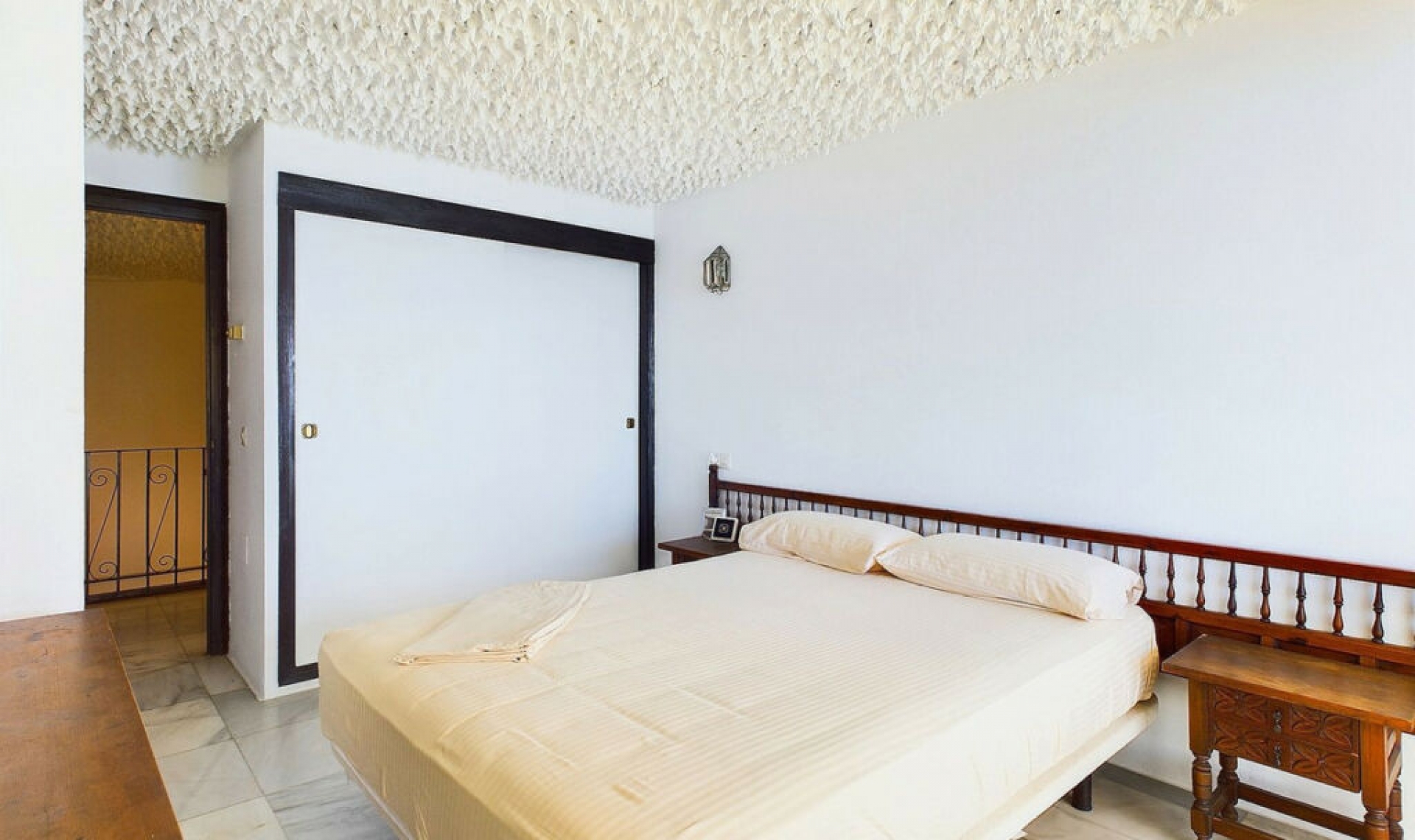 Resale - Apartment -
Estepona