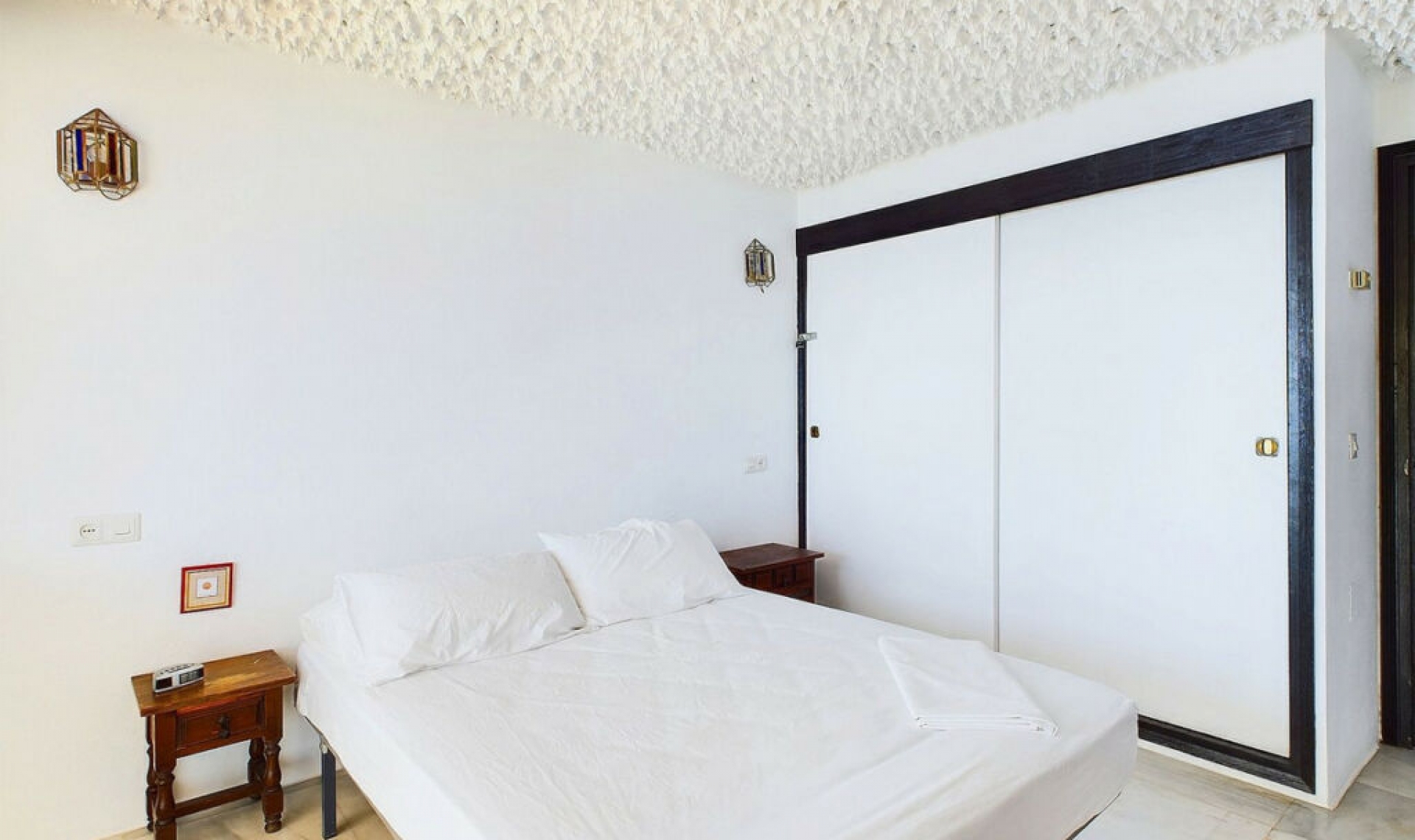 Resale - Apartment -
Estepona
