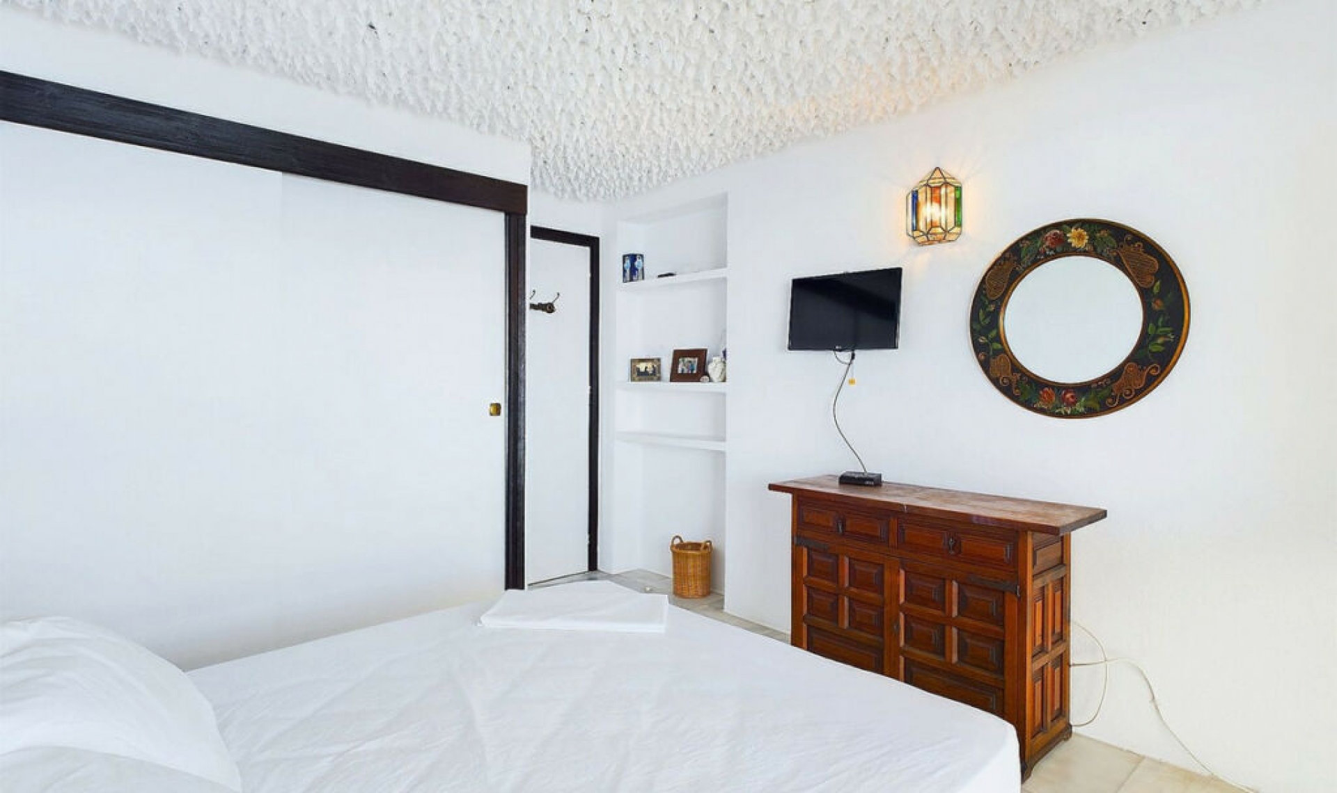 Resale - Apartment -
Estepona