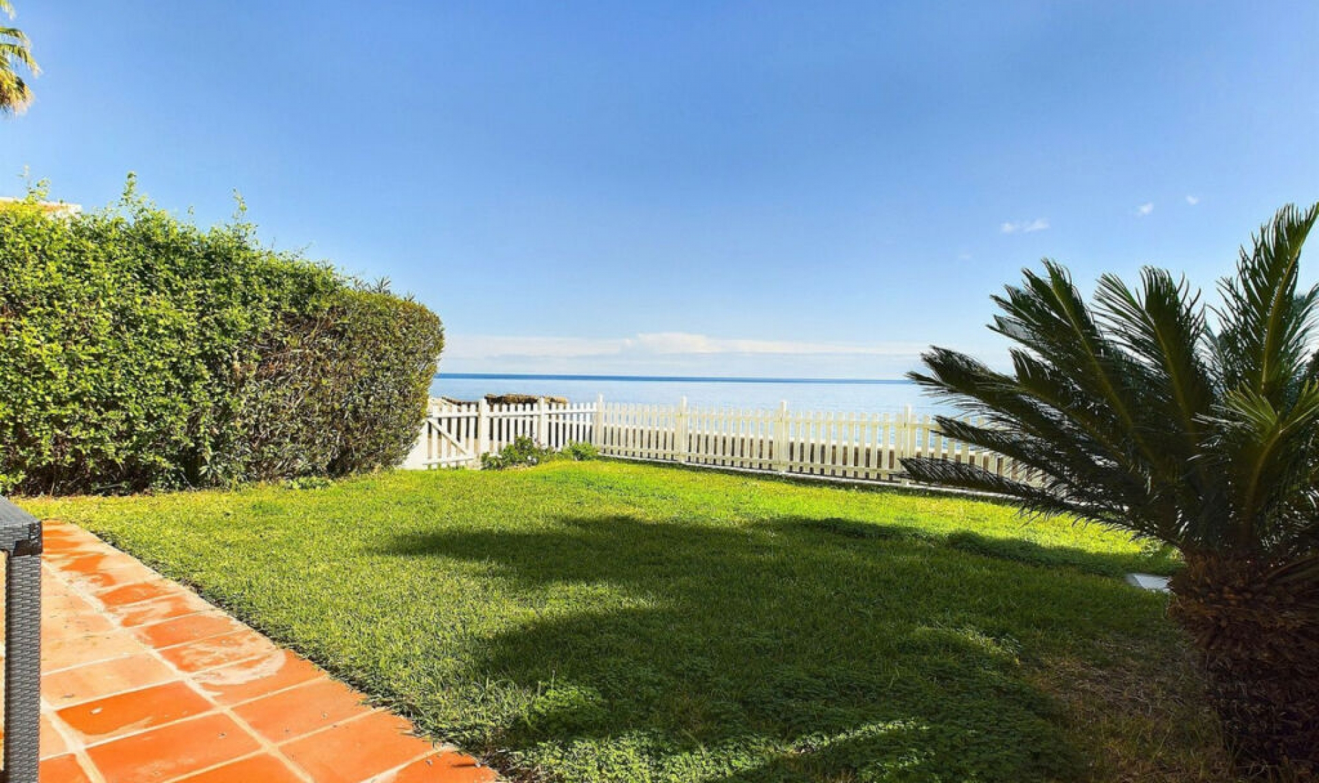Resale - Apartment -
Estepona