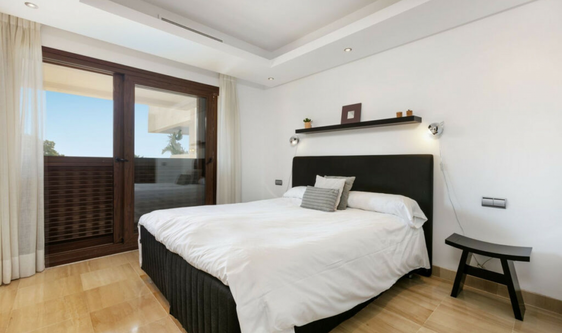 Resale - Apartment -
Estepona