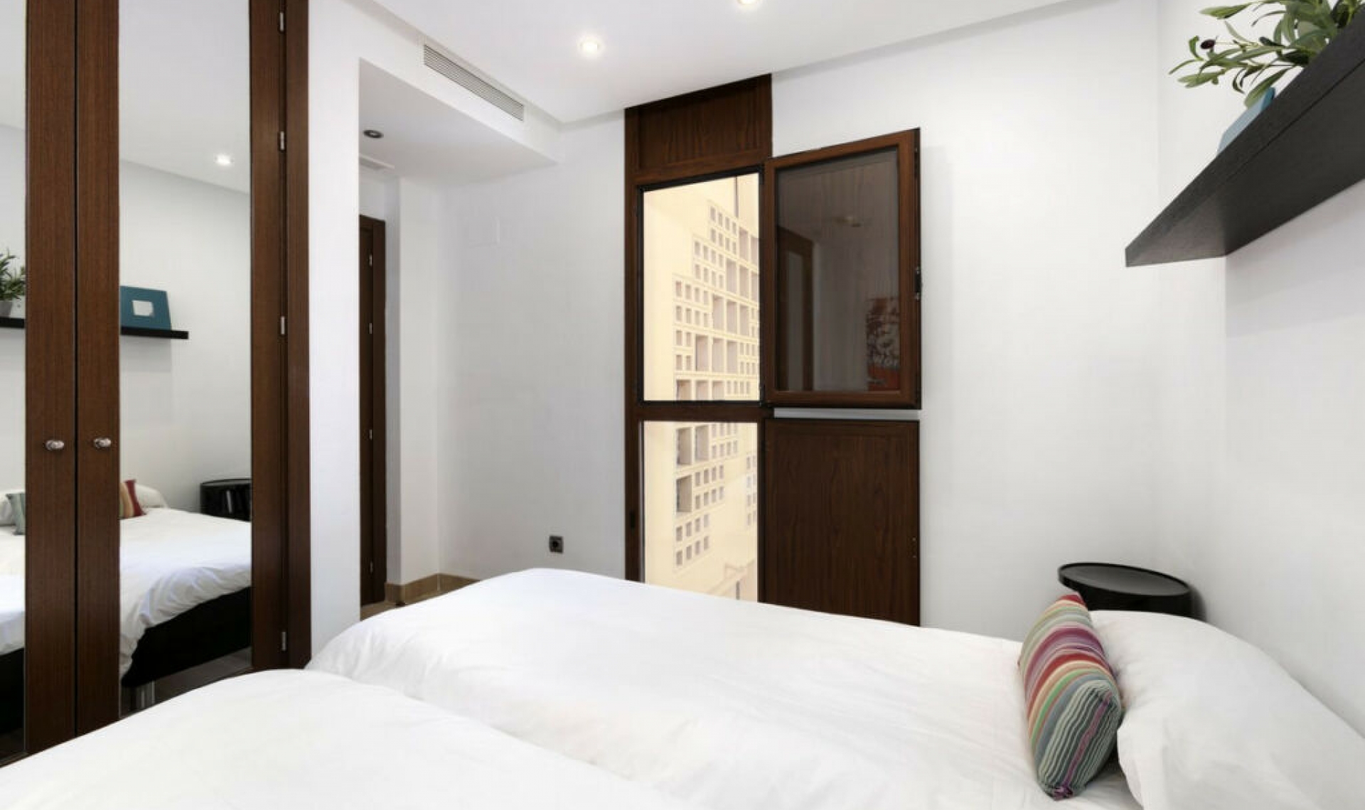 Resale - Apartment -
Estepona