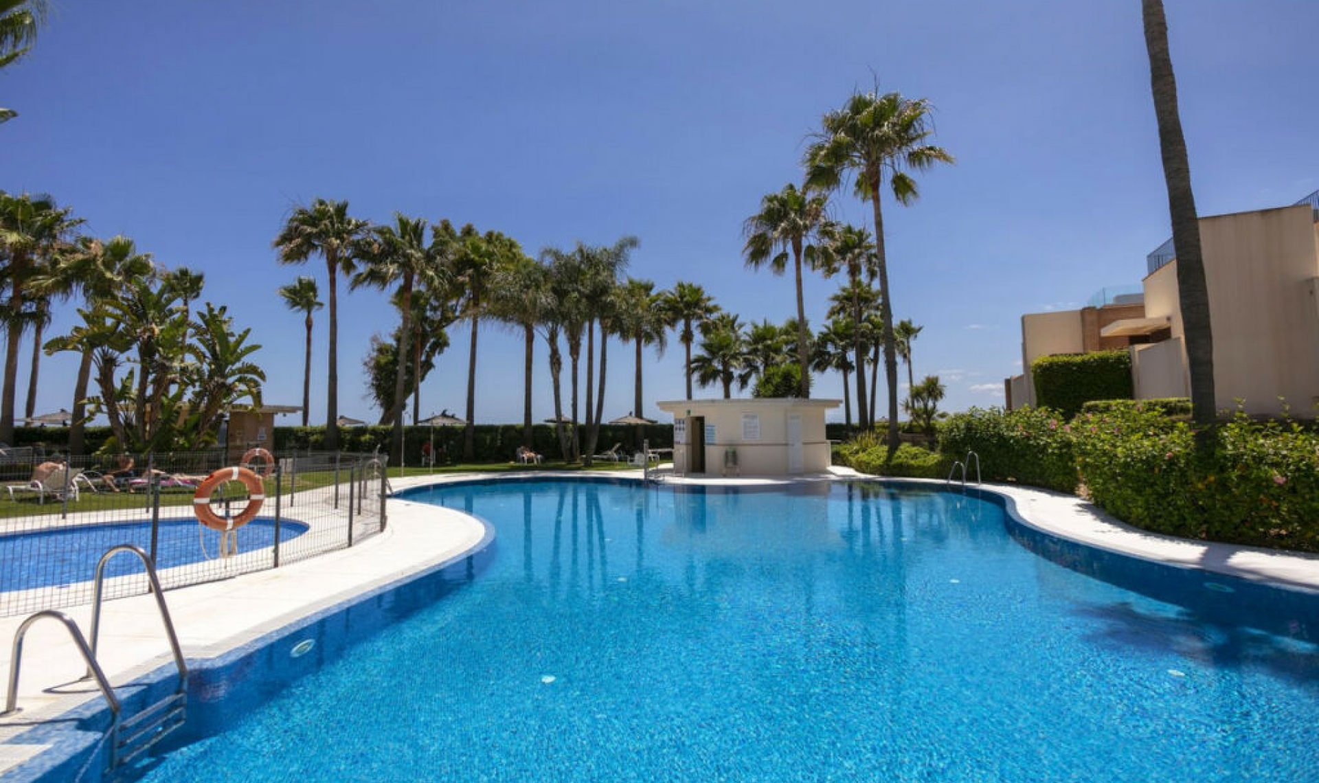 Resale - Apartment -
Estepona