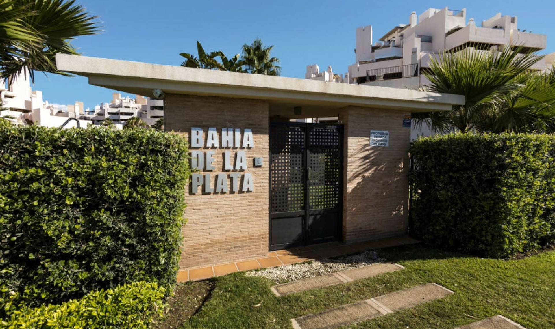 Resale - Apartment -
Estepona