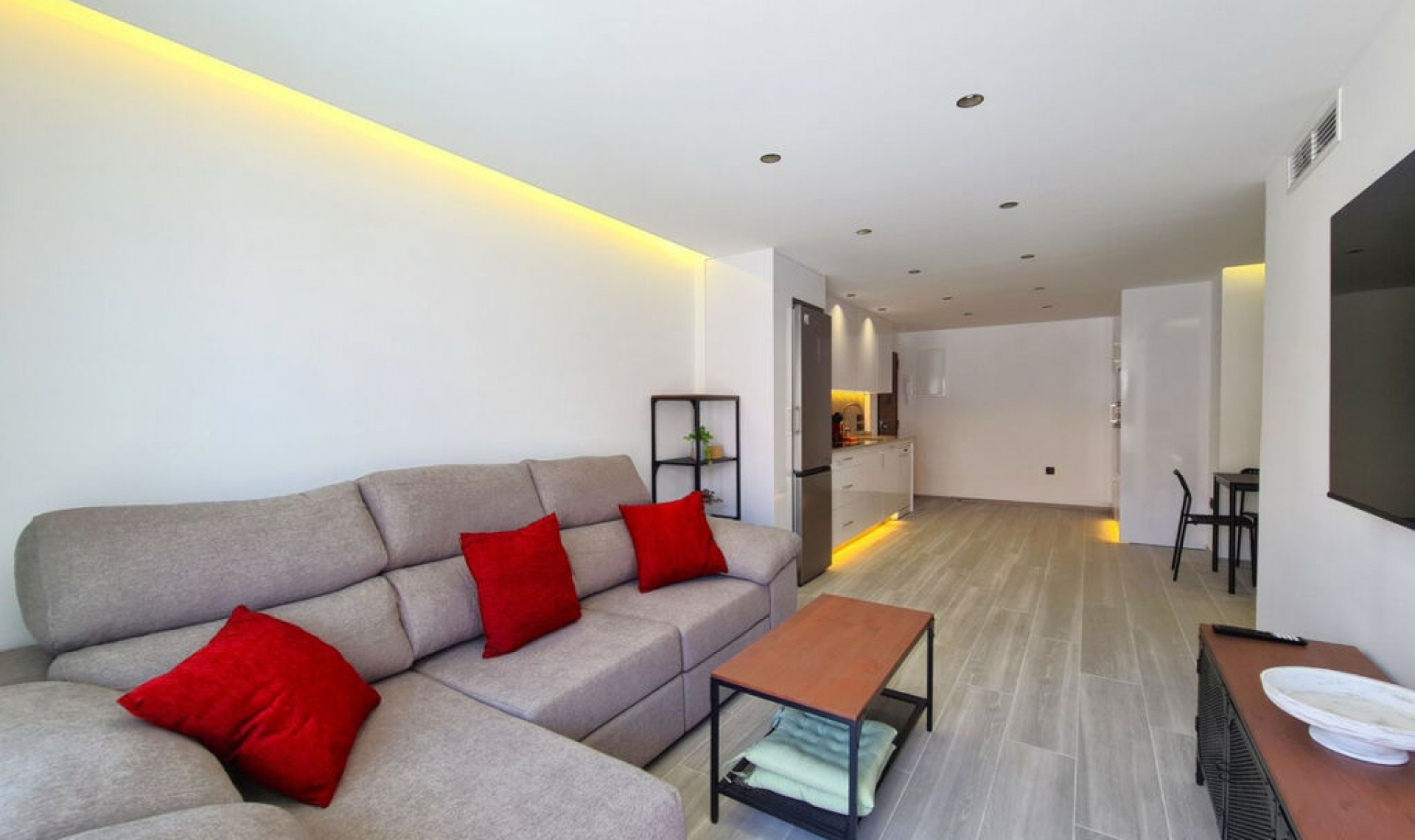 Resale - Apartment -
Estepona