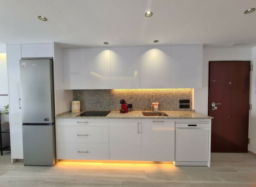 Resale - Apartment -
Estepona