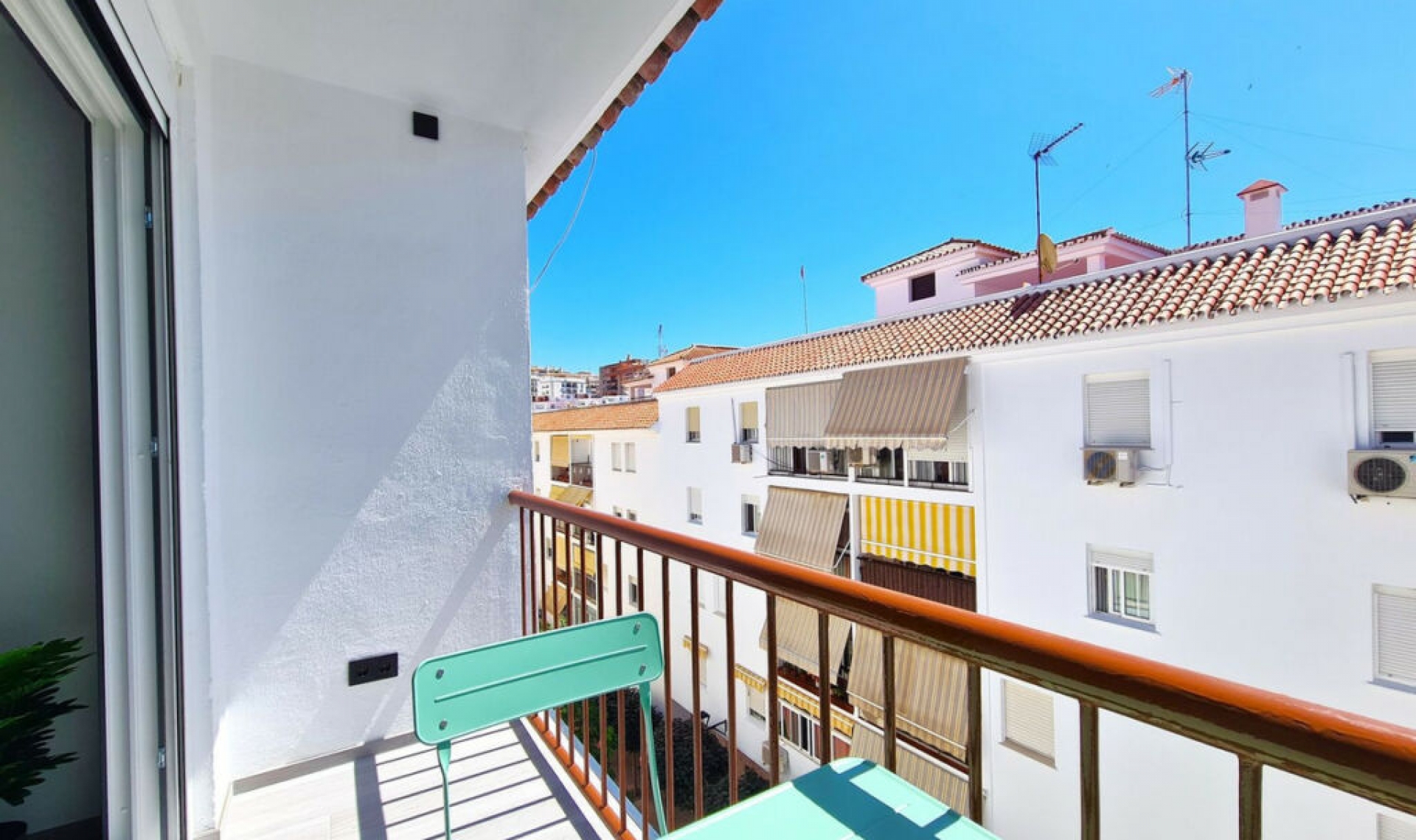 Resale - Apartment -
Estepona