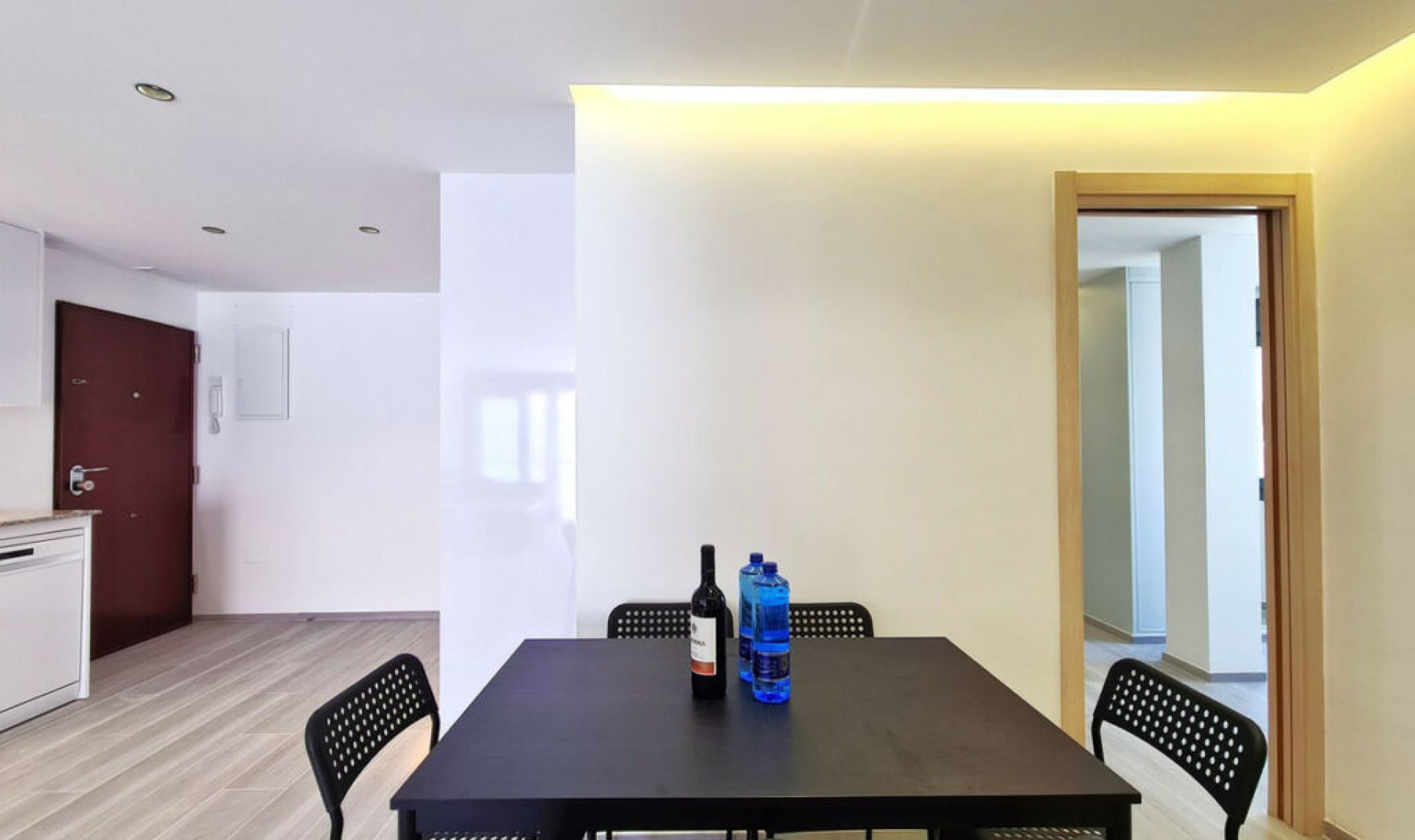 Resale - Apartment -
Estepona