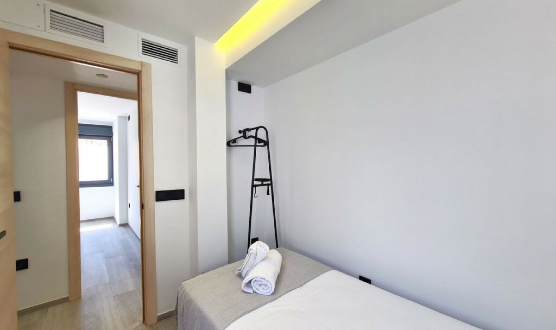 Resale - Apartment -
Estepona
